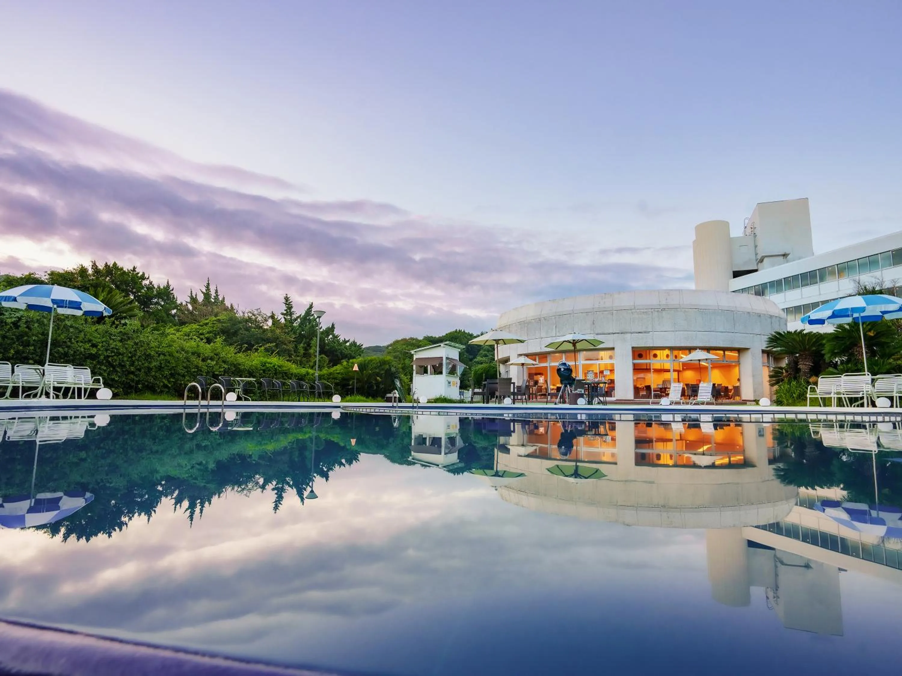 Swimming pool in Shimoda Prince Hotel