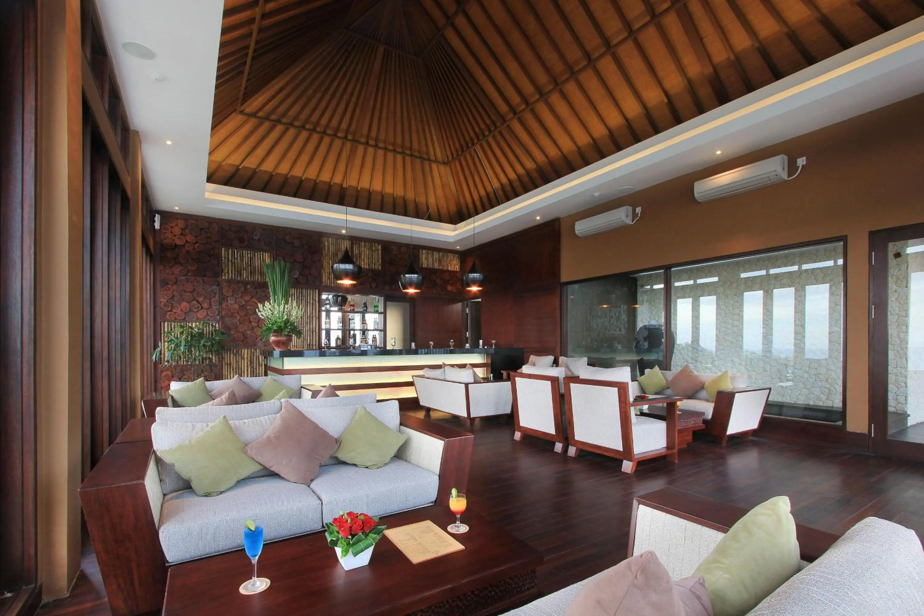 Lounge or bar in Ulu Segara Luxury Suites & Villas
