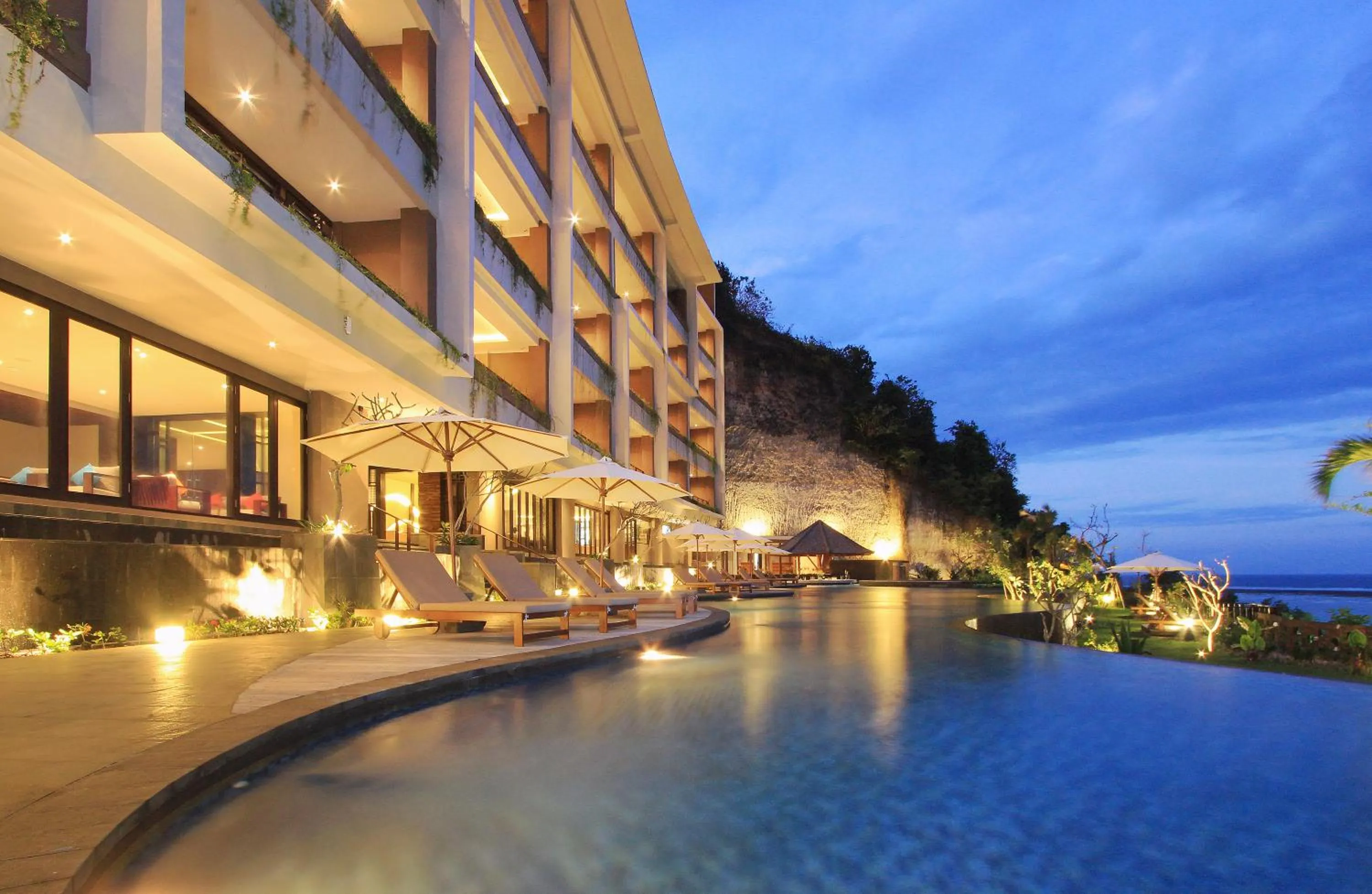 Swimming pool in Ulu Segara Luxury Suites & Villas
