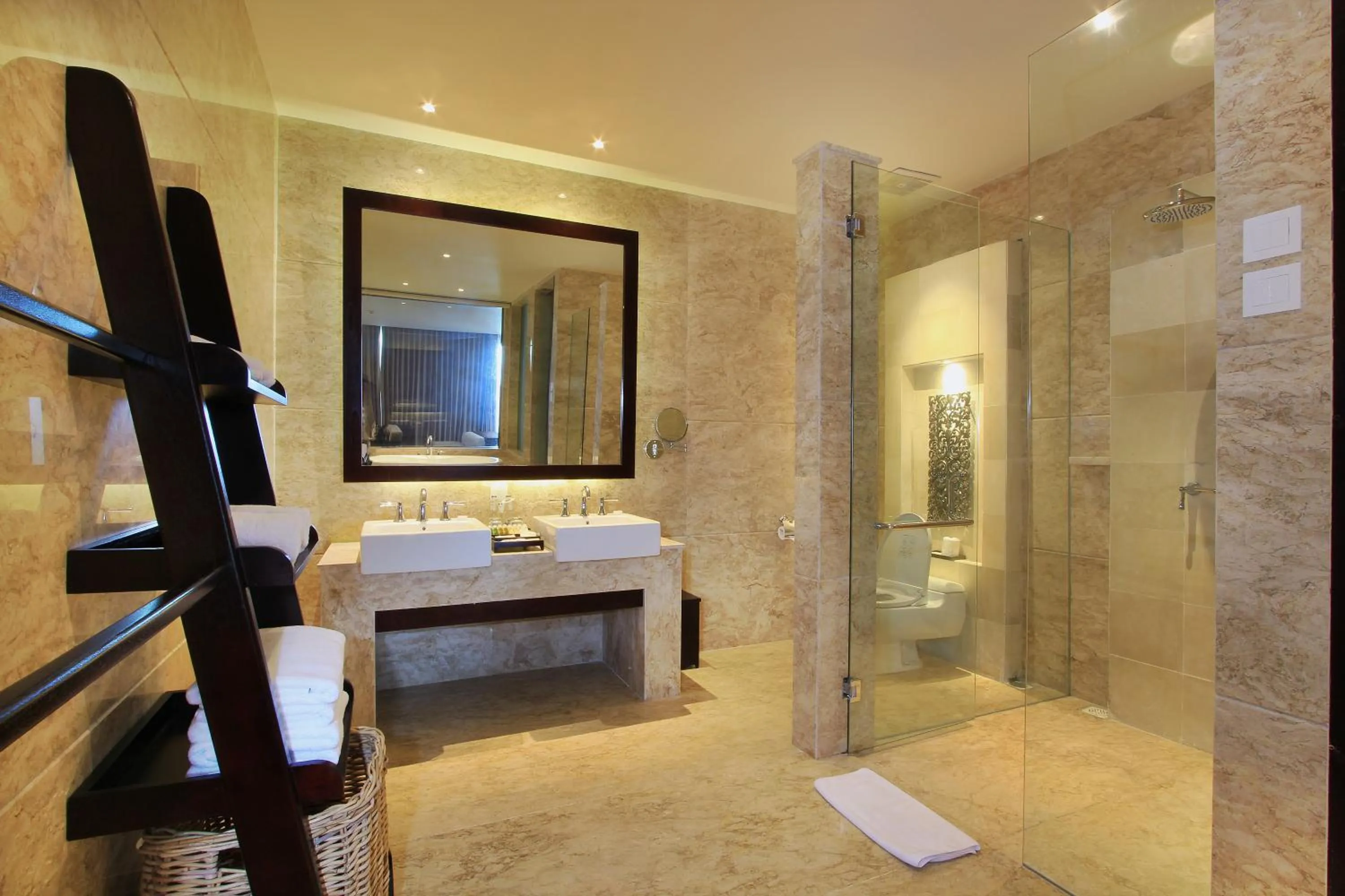 Bathroom, Bed in Ulu Segara Luxury Suites & Villas