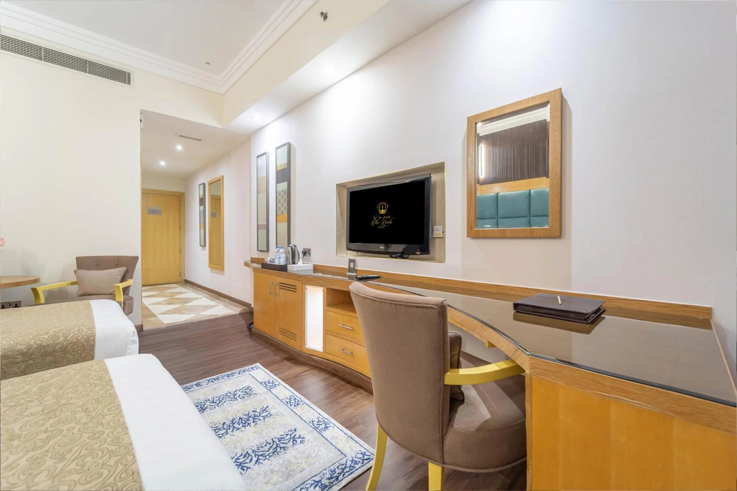 Bed in The Leela Hotel