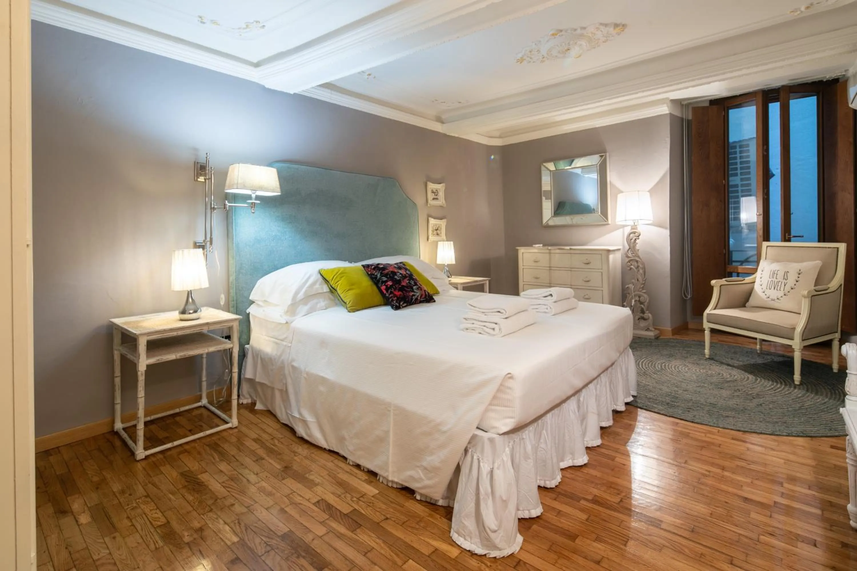 Uffizi Romantic Flat by Mmega