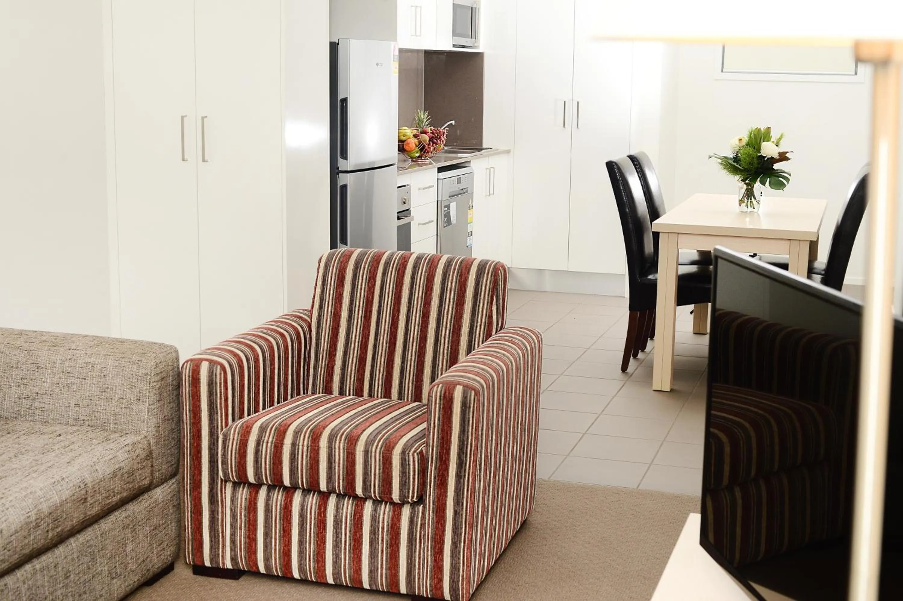 Living room in Oaks Moranbah Suites