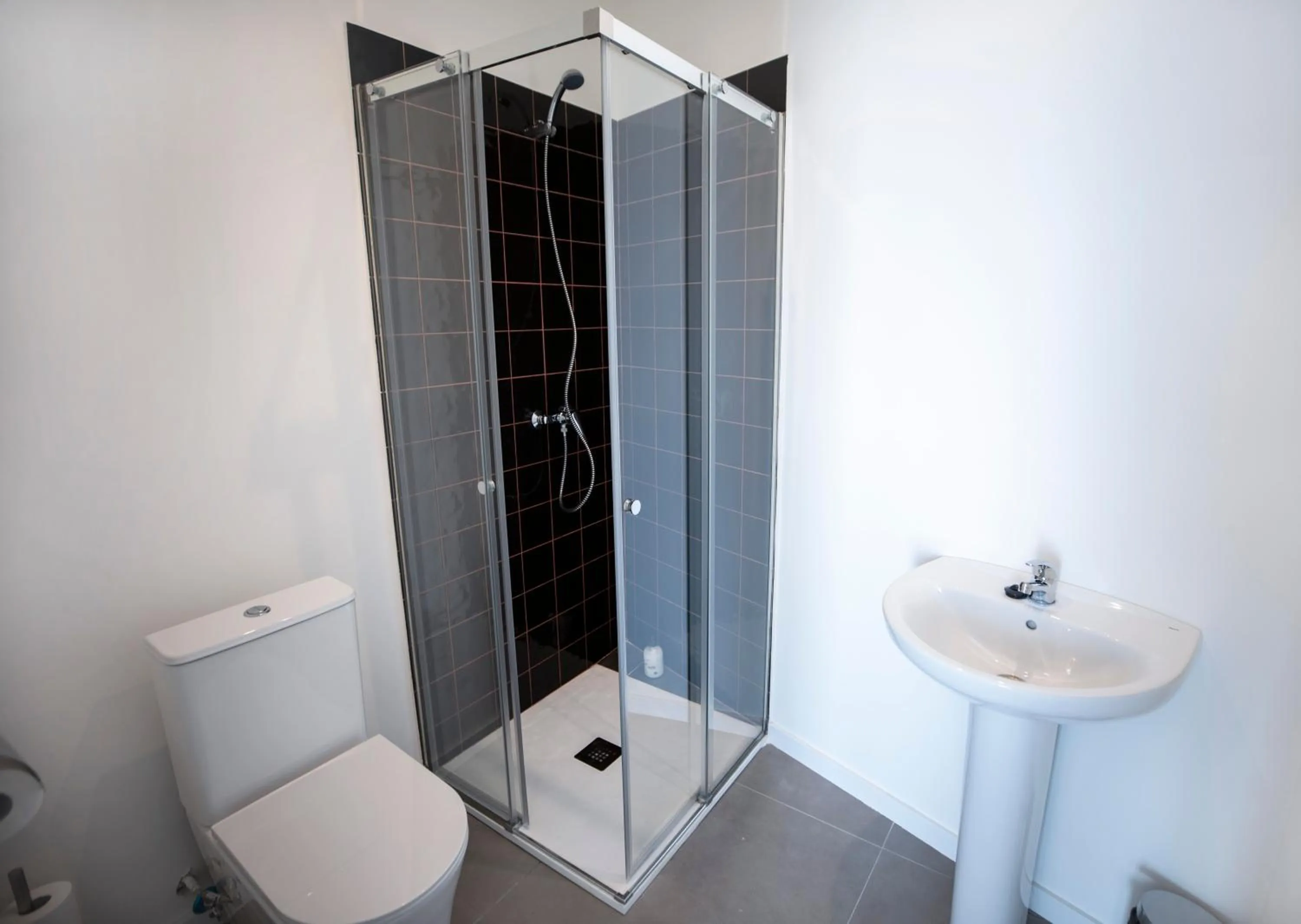 Bathroom in Hostel MYD La Latina