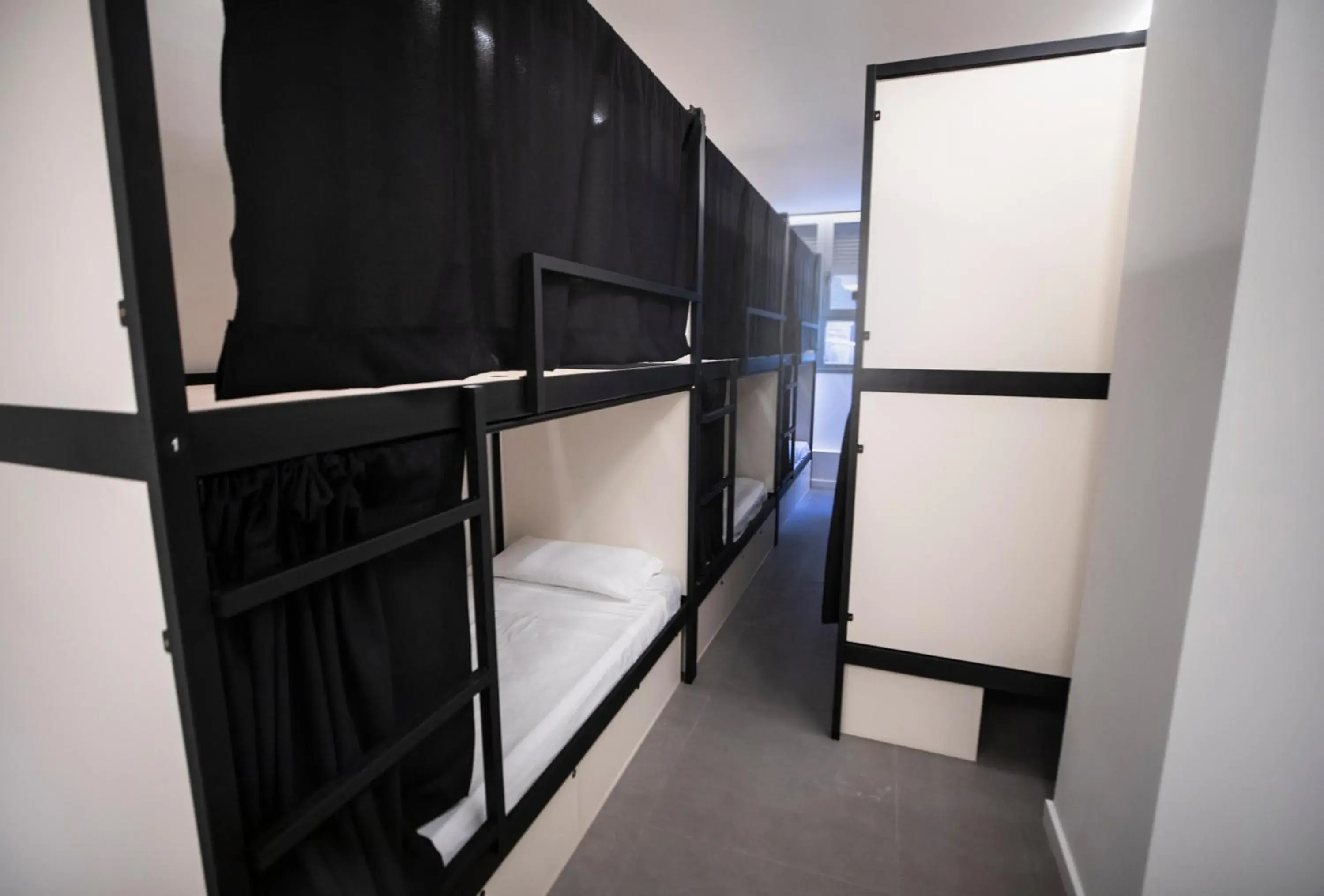 Bedroom, Bed in Hostel MYD La Latina