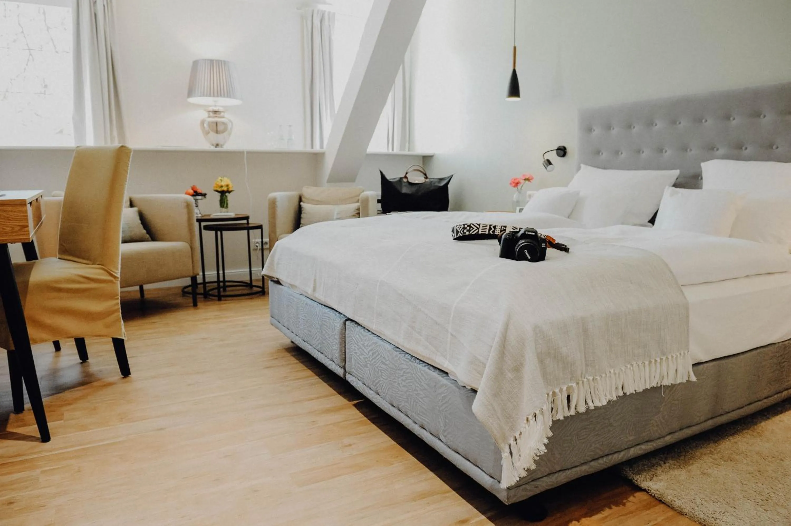 Photo of the whole room, Bed in Romantik Hotel Köllners Landhaus