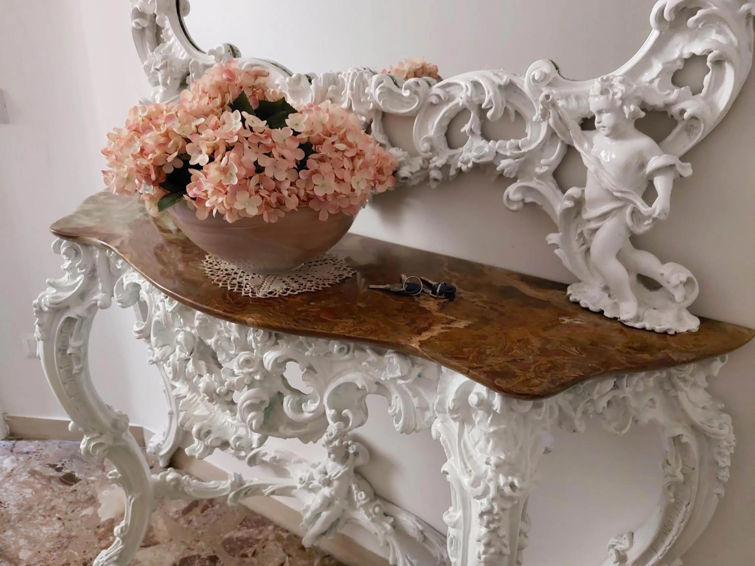 Decorative detail in 4BNB - Luxury Mazzini Apartment