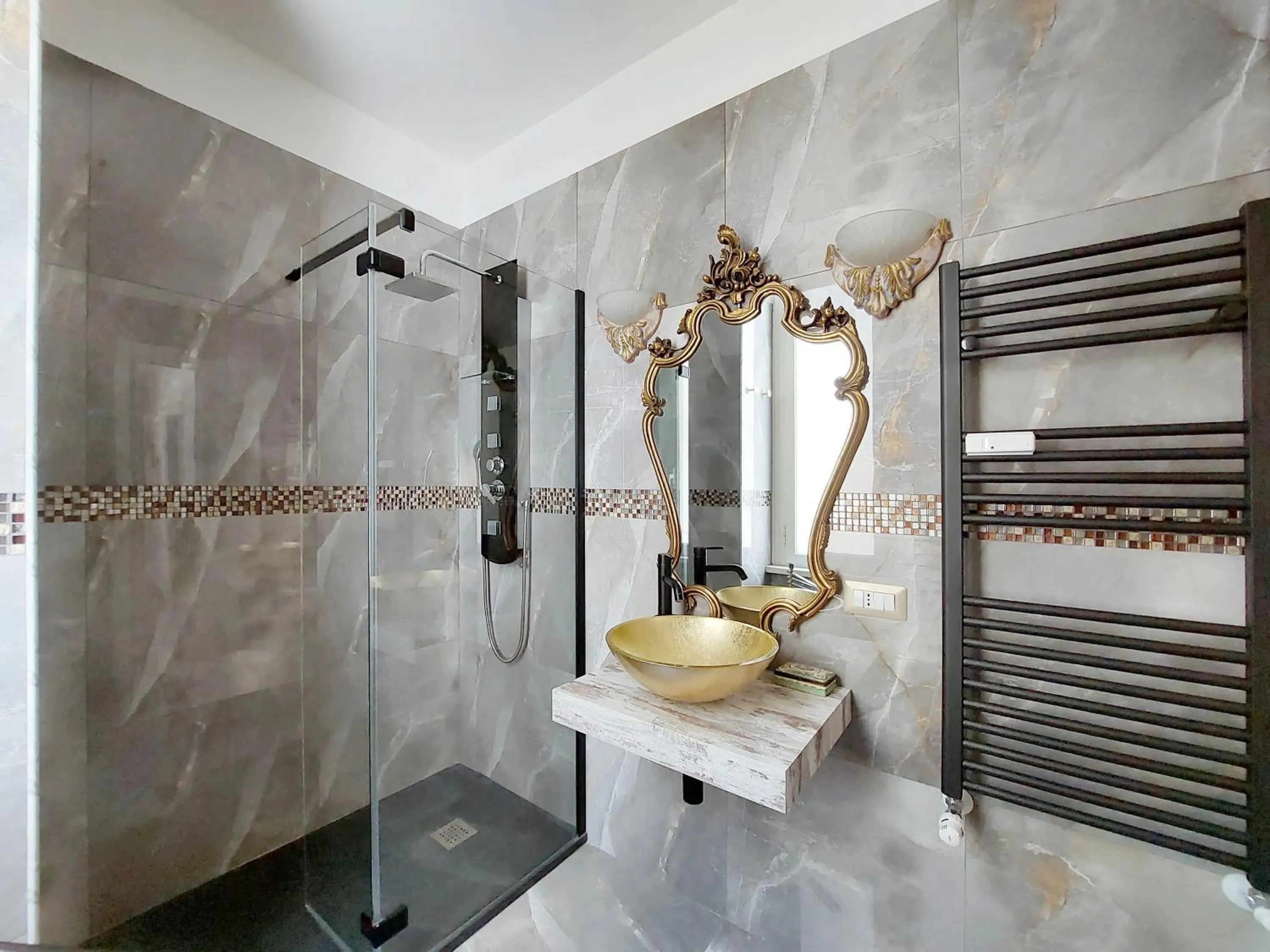 Bathroom in 4BNB - Luxury Mazzini Apartment