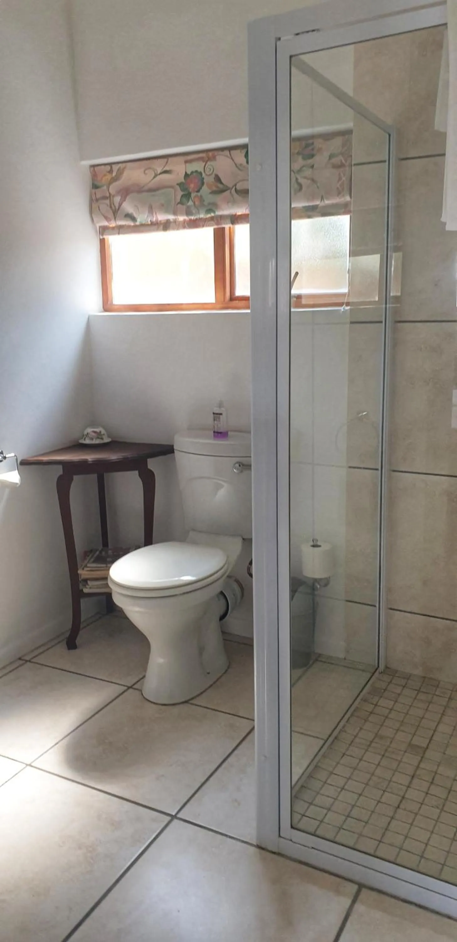 Shower in Camdeboo Cottages