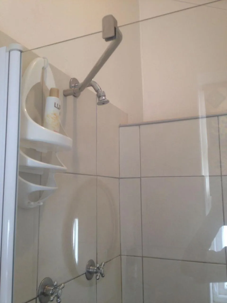 Shower in Camdeboo Cottages