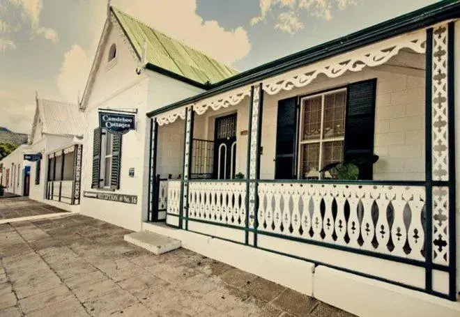 Facade/entrance in Camdeboo Cottages Facade/entrance in Camdeboo Cottages