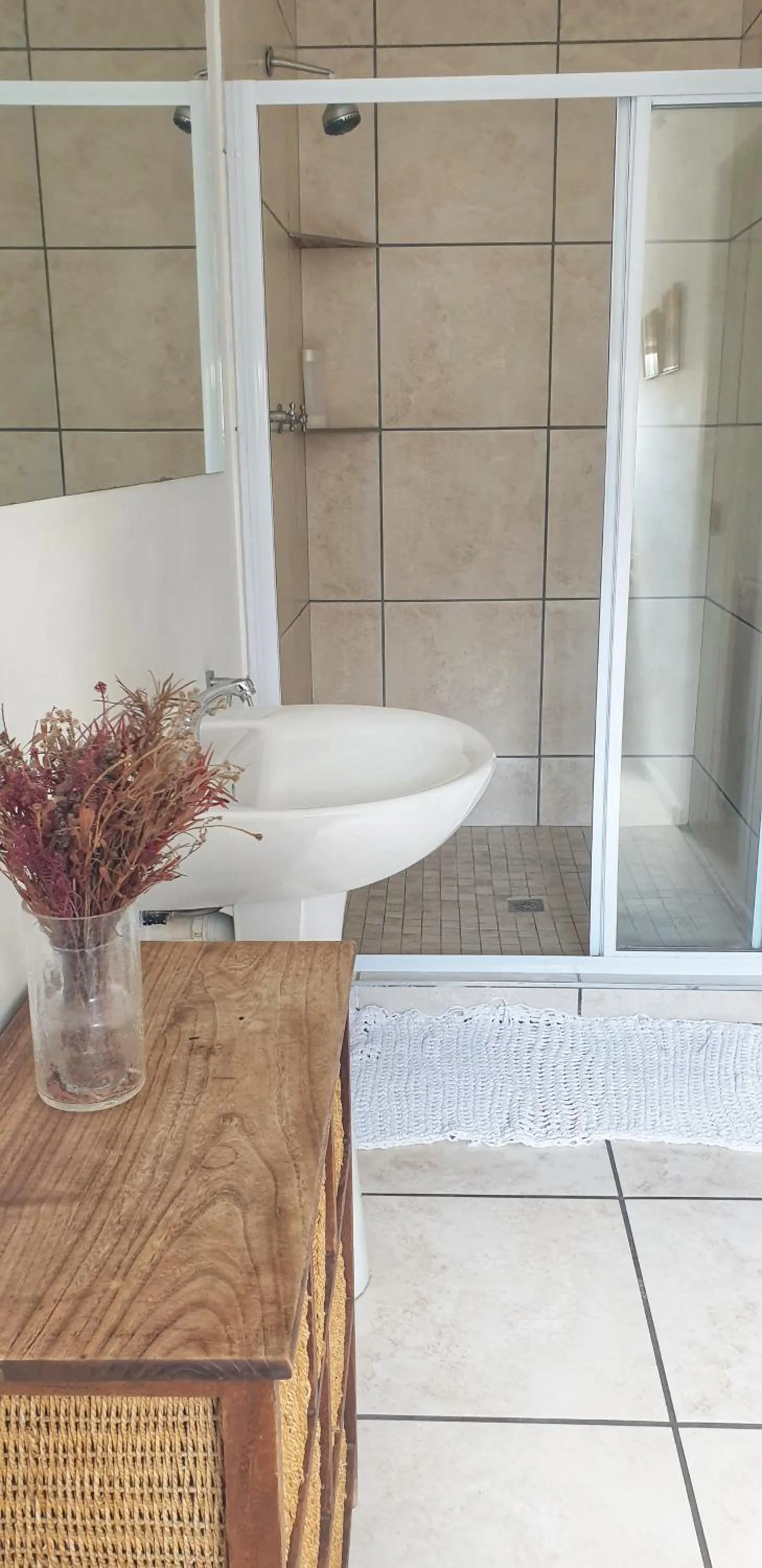 Shower in Camdeboo Cottages