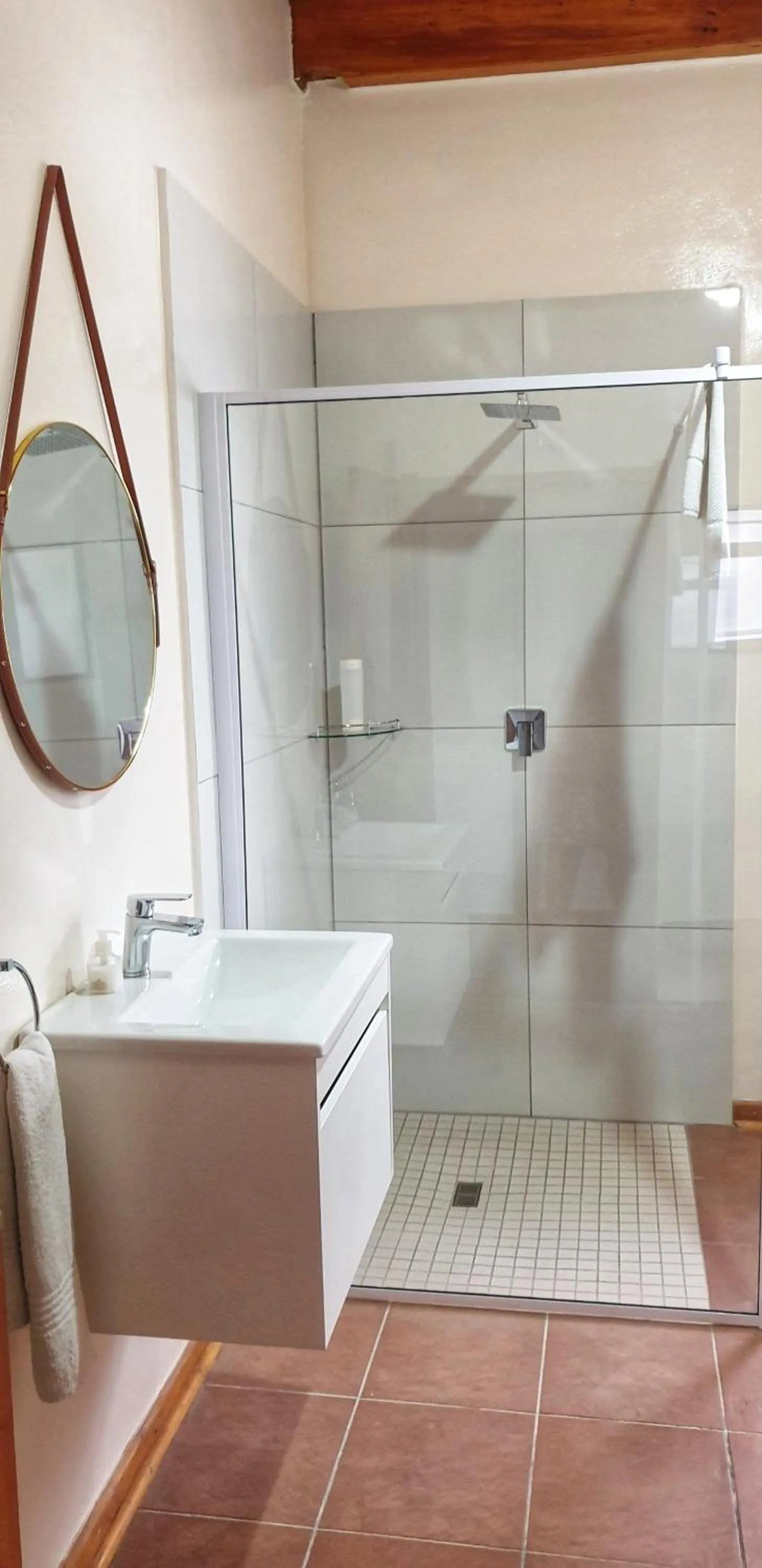 Shower in Camdeboo Cottages