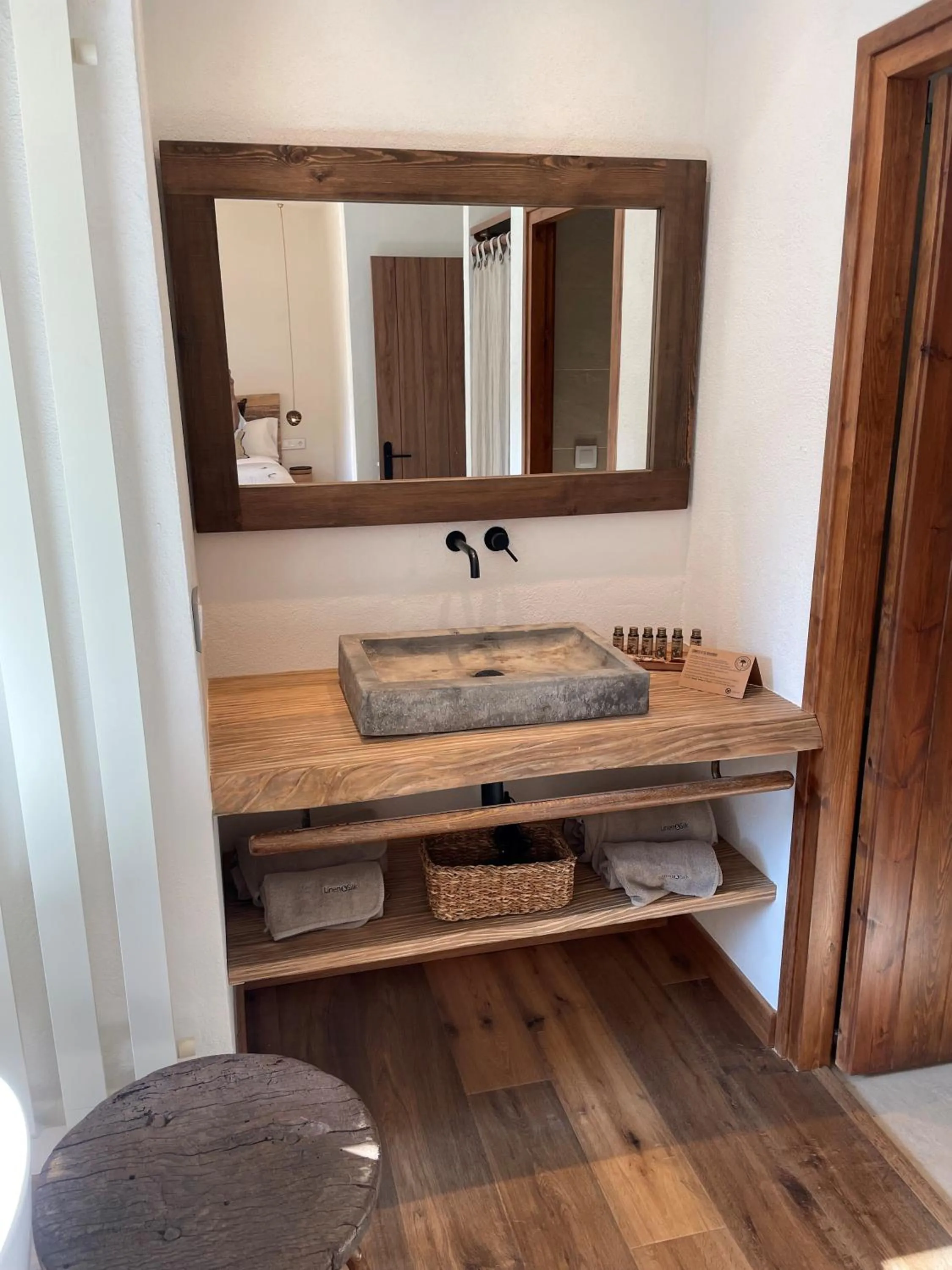 Bathroom in Masia Santa Llúcia