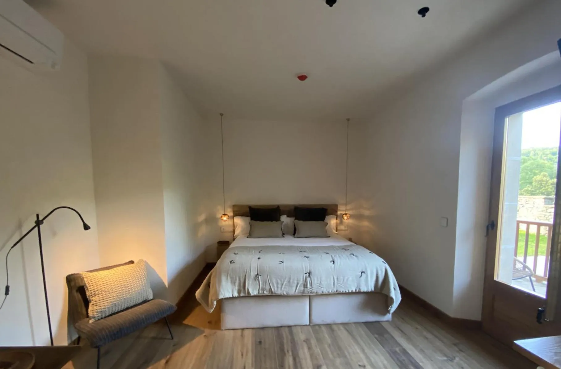 Bedroom, Bed in Masia Santa Llúcia