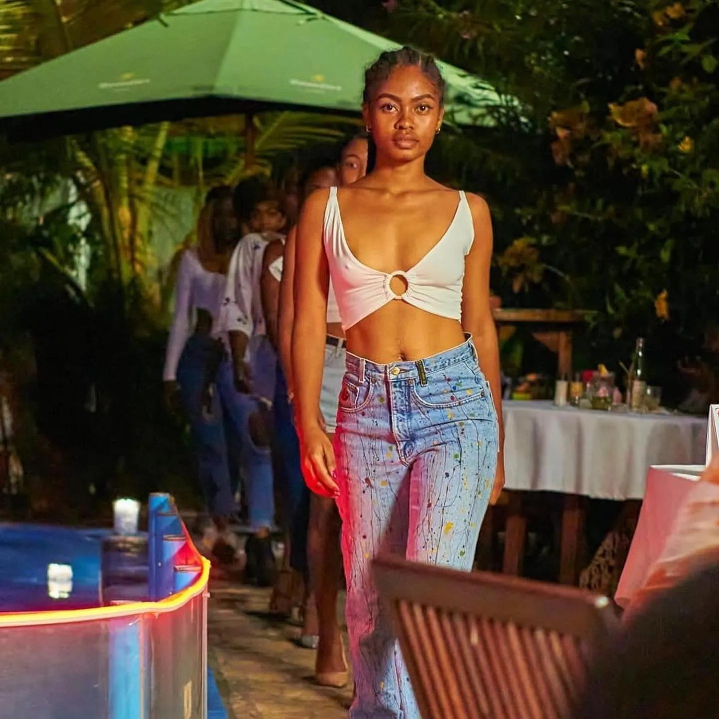 Restaurant/places to eat in Hôtel Restaurant Coco Lodge Majunga