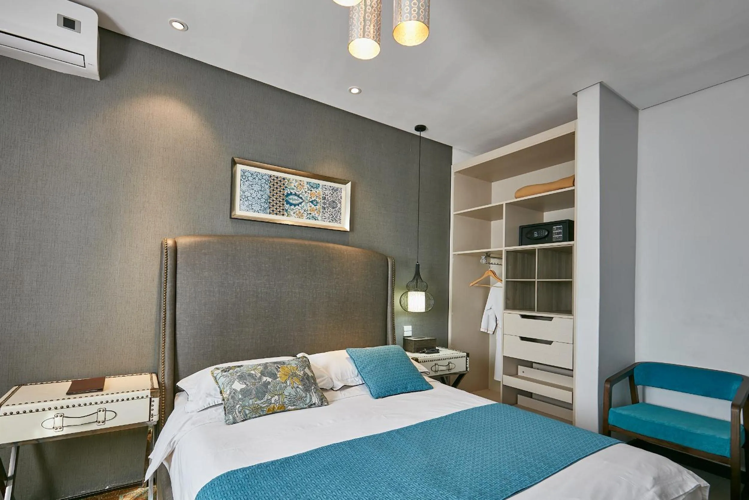 Bed in Madamz Bed & Breakfast