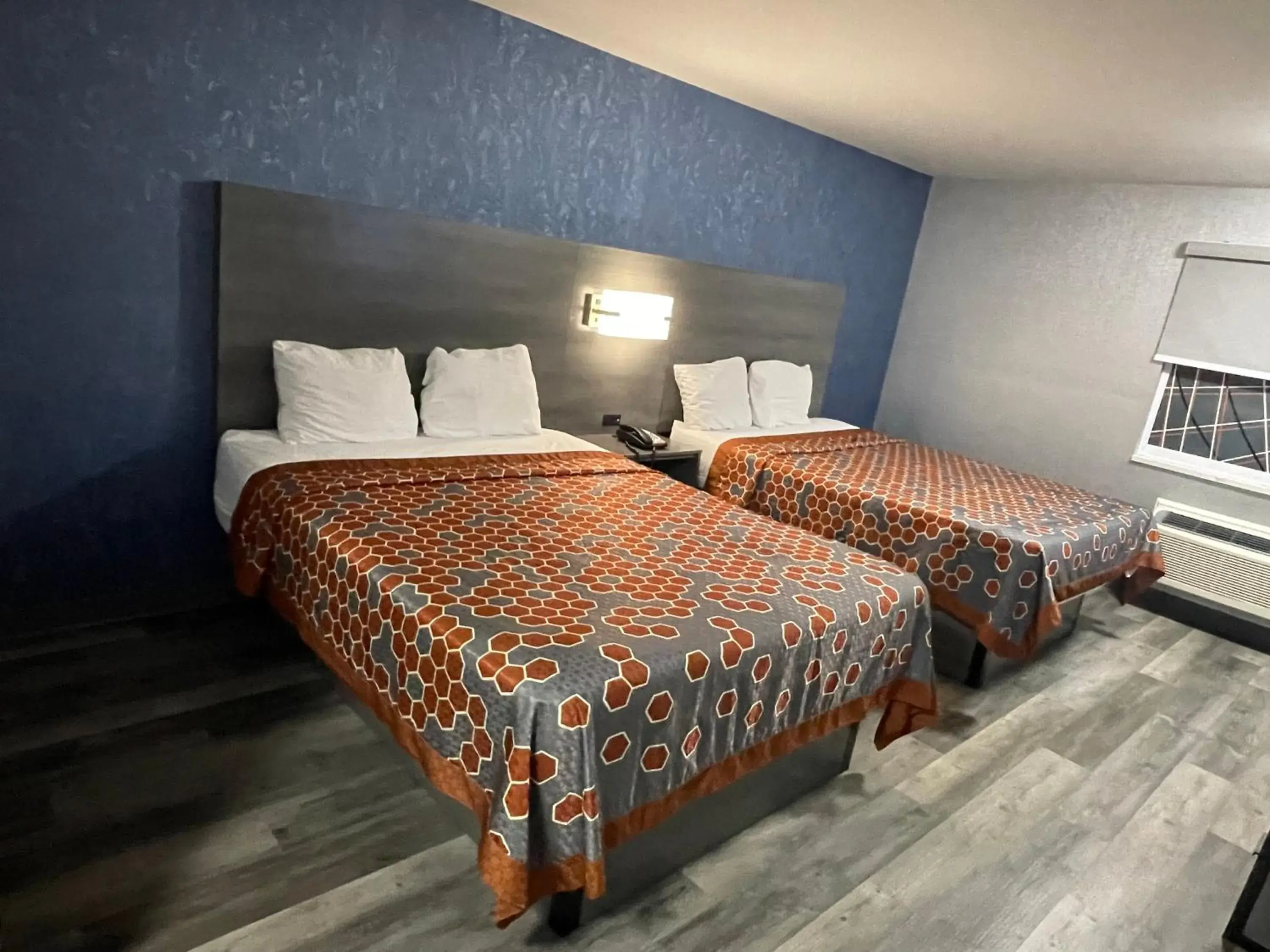 Bed in The Wayne Inn Bed in The Wayne Inn