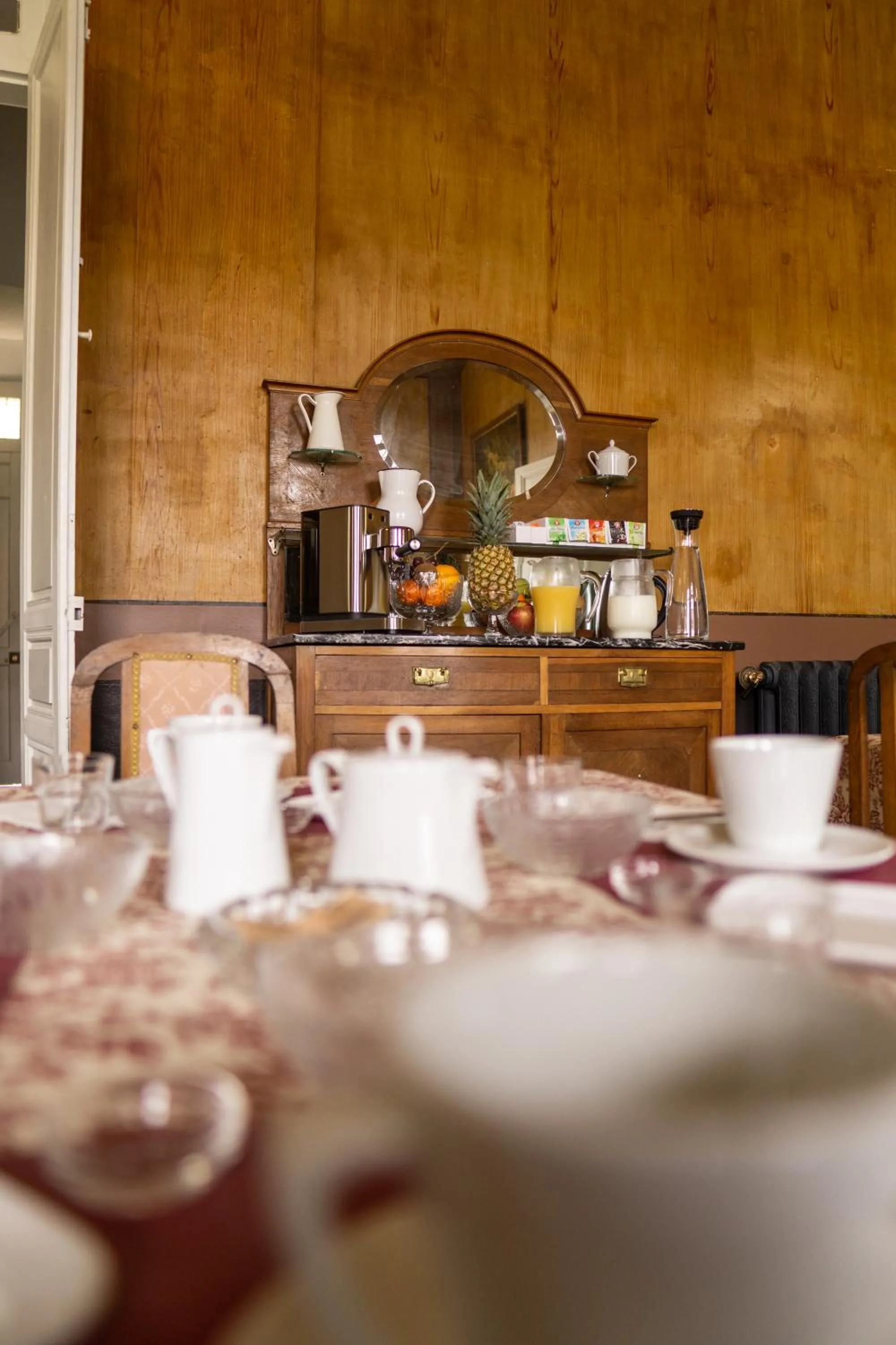 Dining area in La Venta de Miyares - Casa de Indianos
