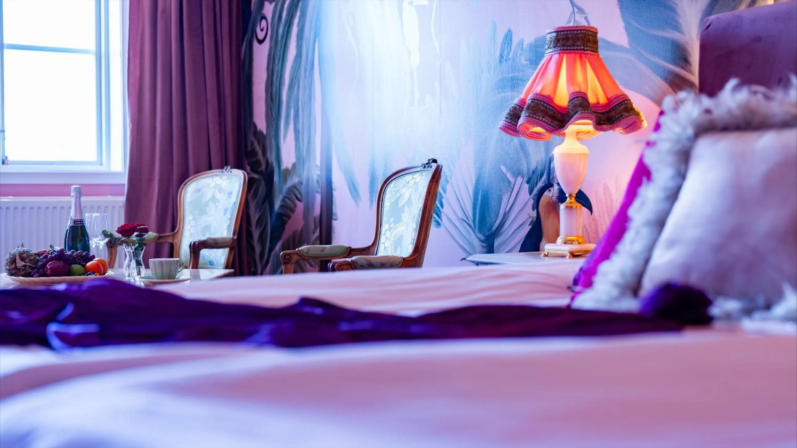 Decorative detail, Bed in Slottsgården Hotell & Restaurang