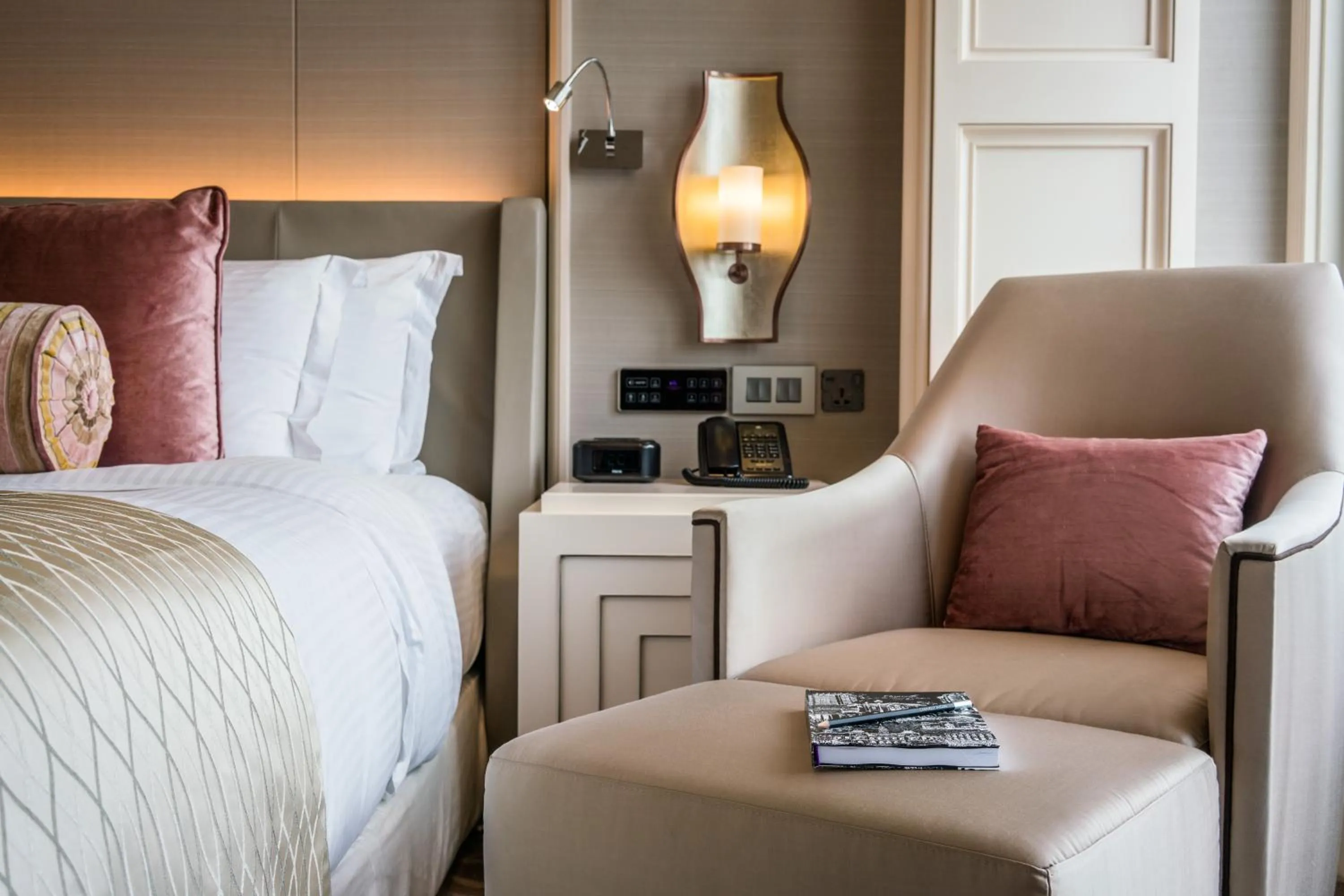 Bed in Caravelle Saigon