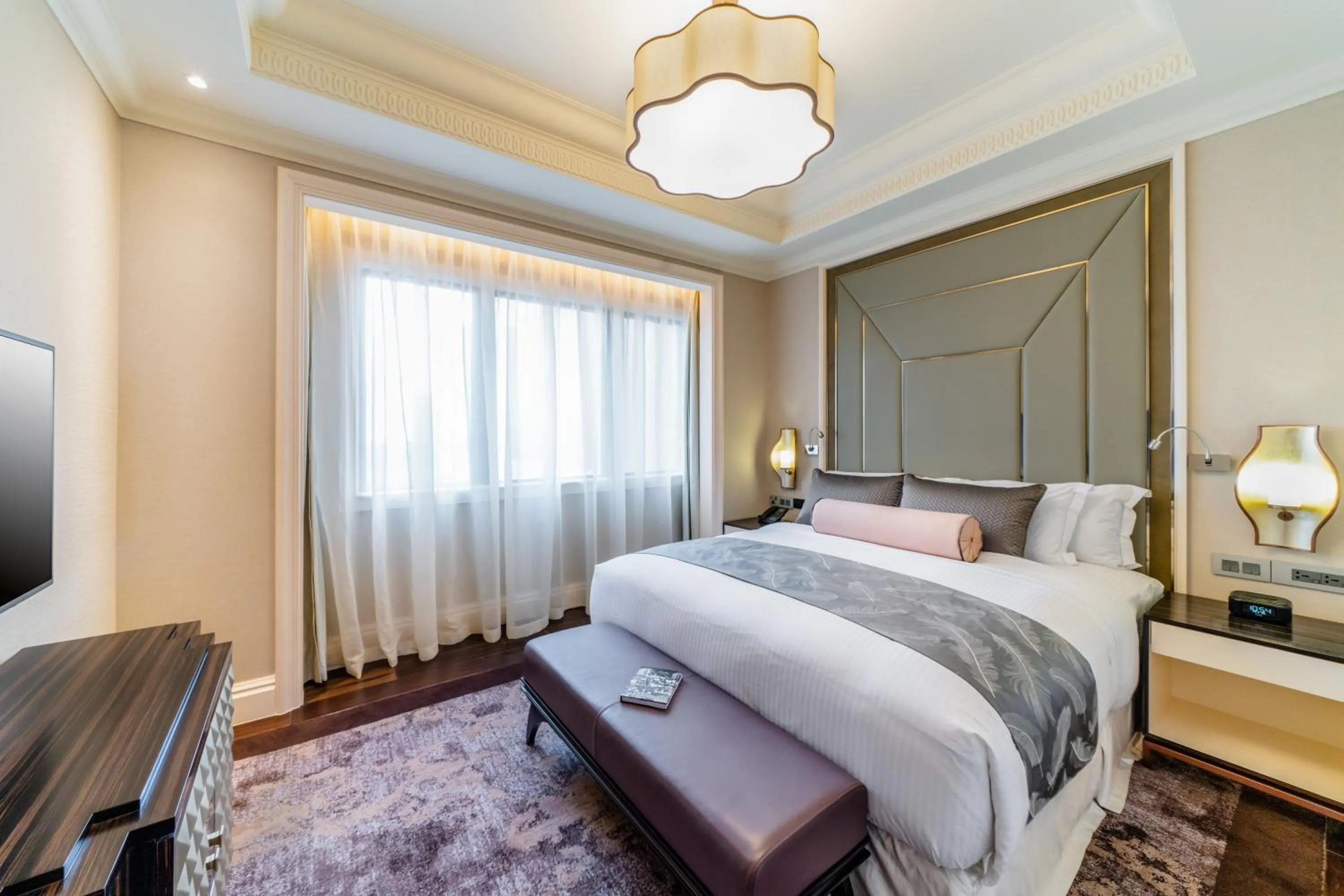 Bedroom, Bed in Caravelle Saigon