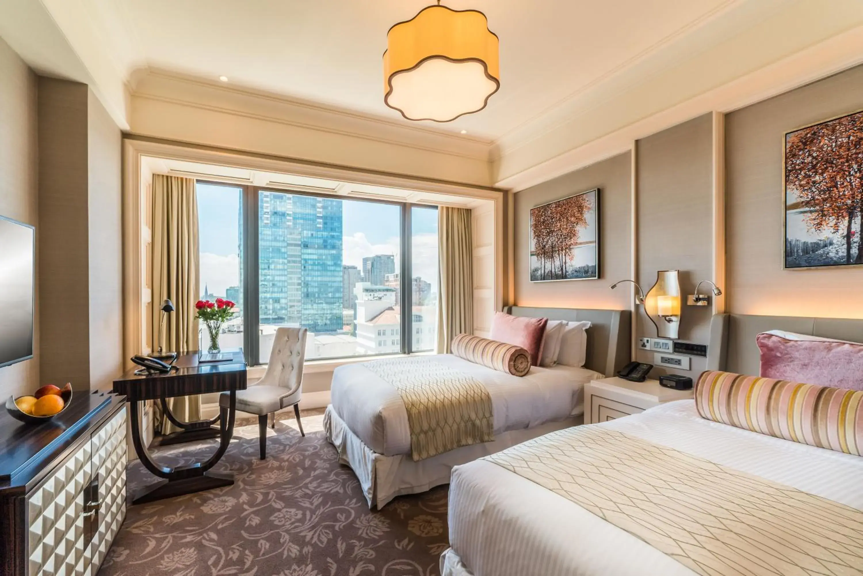 Photo of the whole room, Bed in Caravelle Saigon Photo of the whole room, Bed in Caravelle Saigon