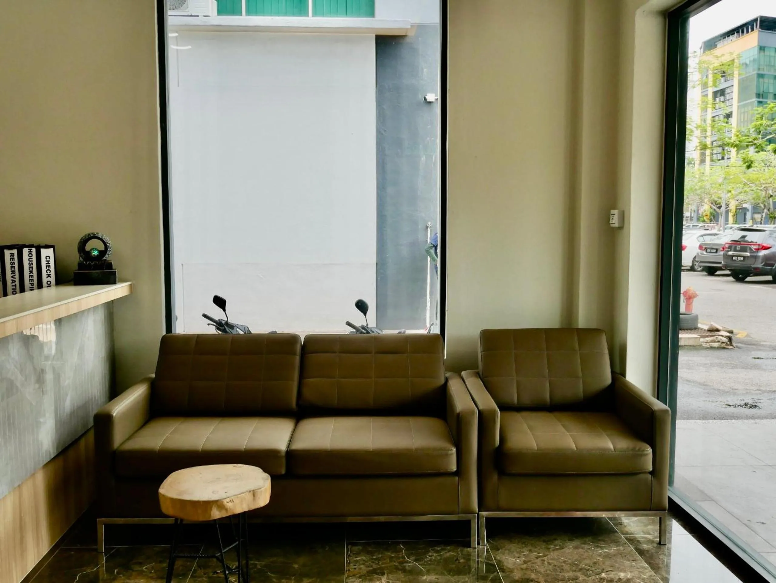 Seating area in Pantai Regal City Hotel