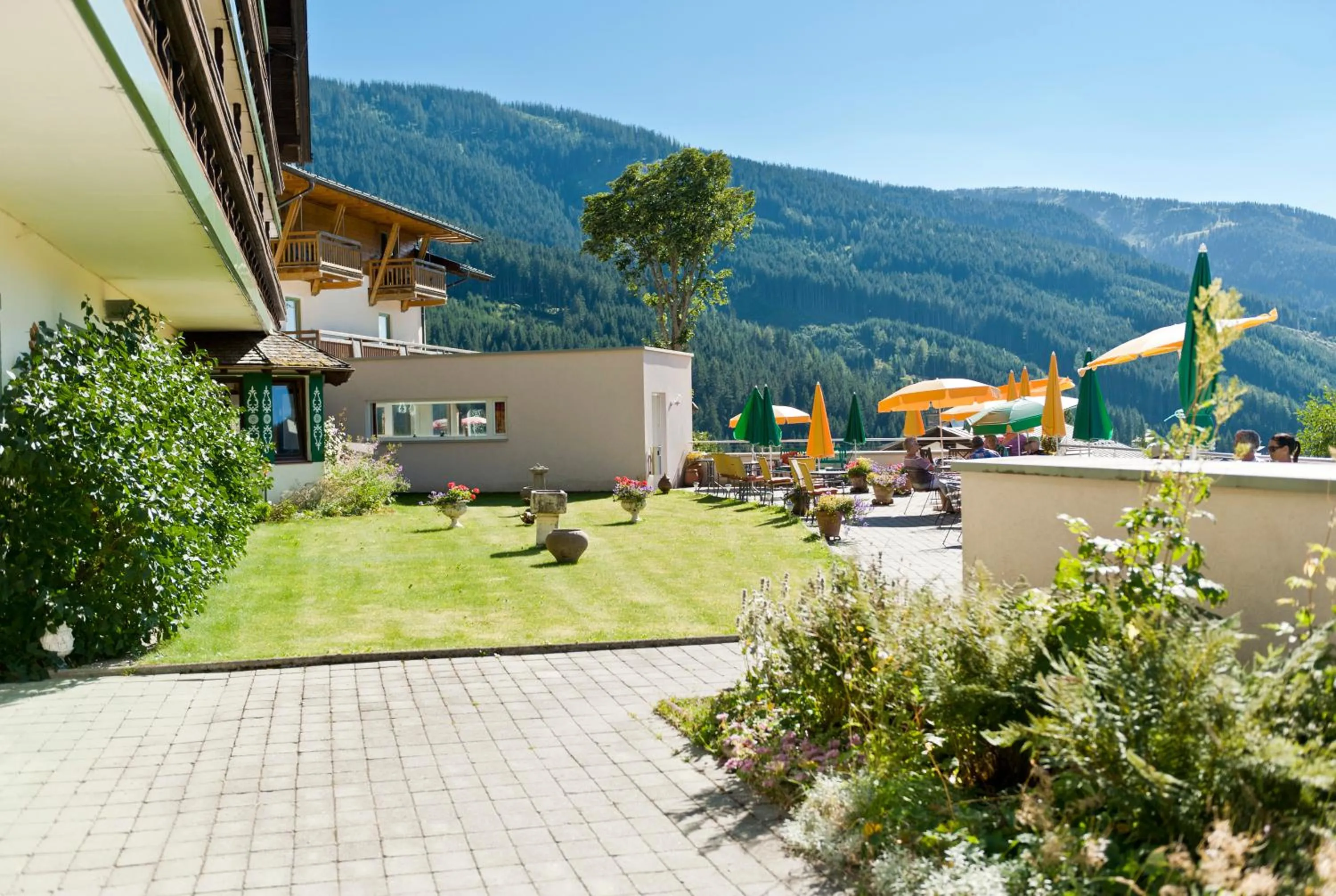 Facade/entrance in Hotel Alpenkrone