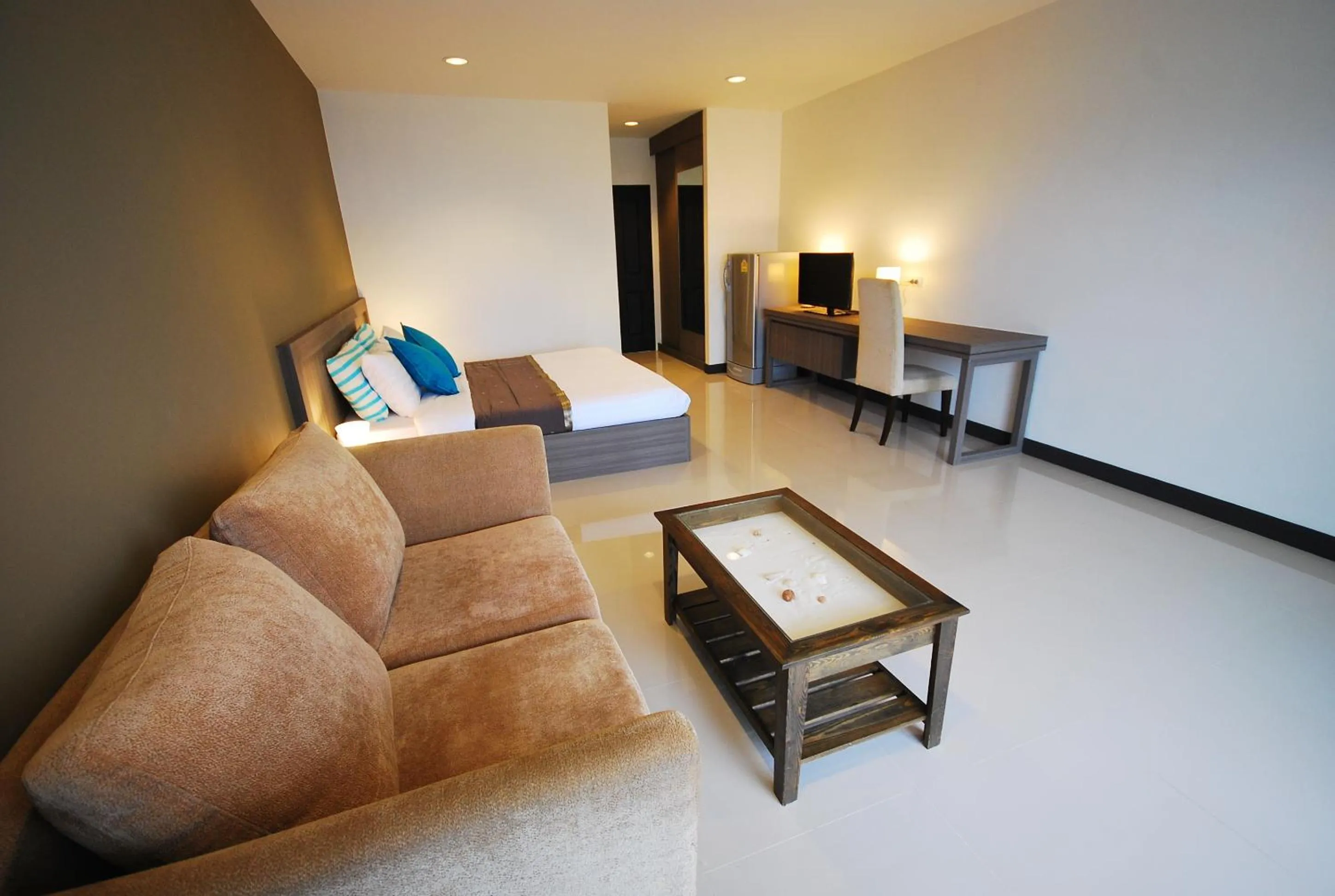 Photo of the whole room in Baan Mina