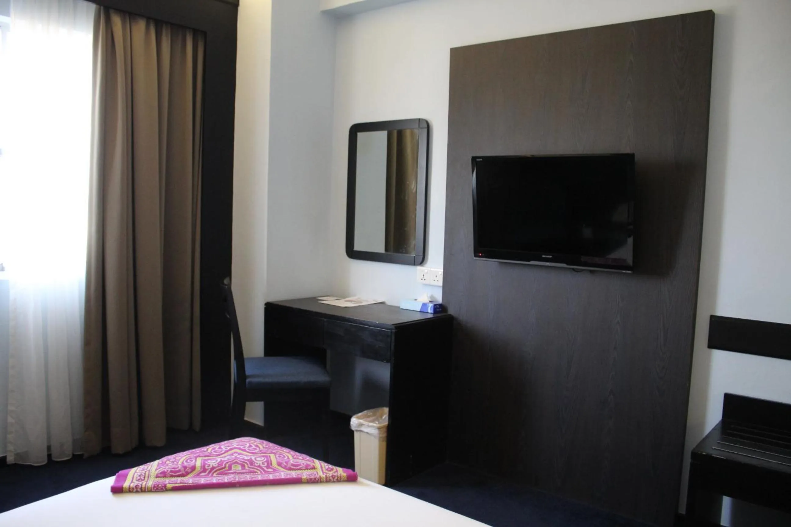 Bedroom, Bed in Shahzan Hotel Kuantan, Trademark Collection by Wyndham