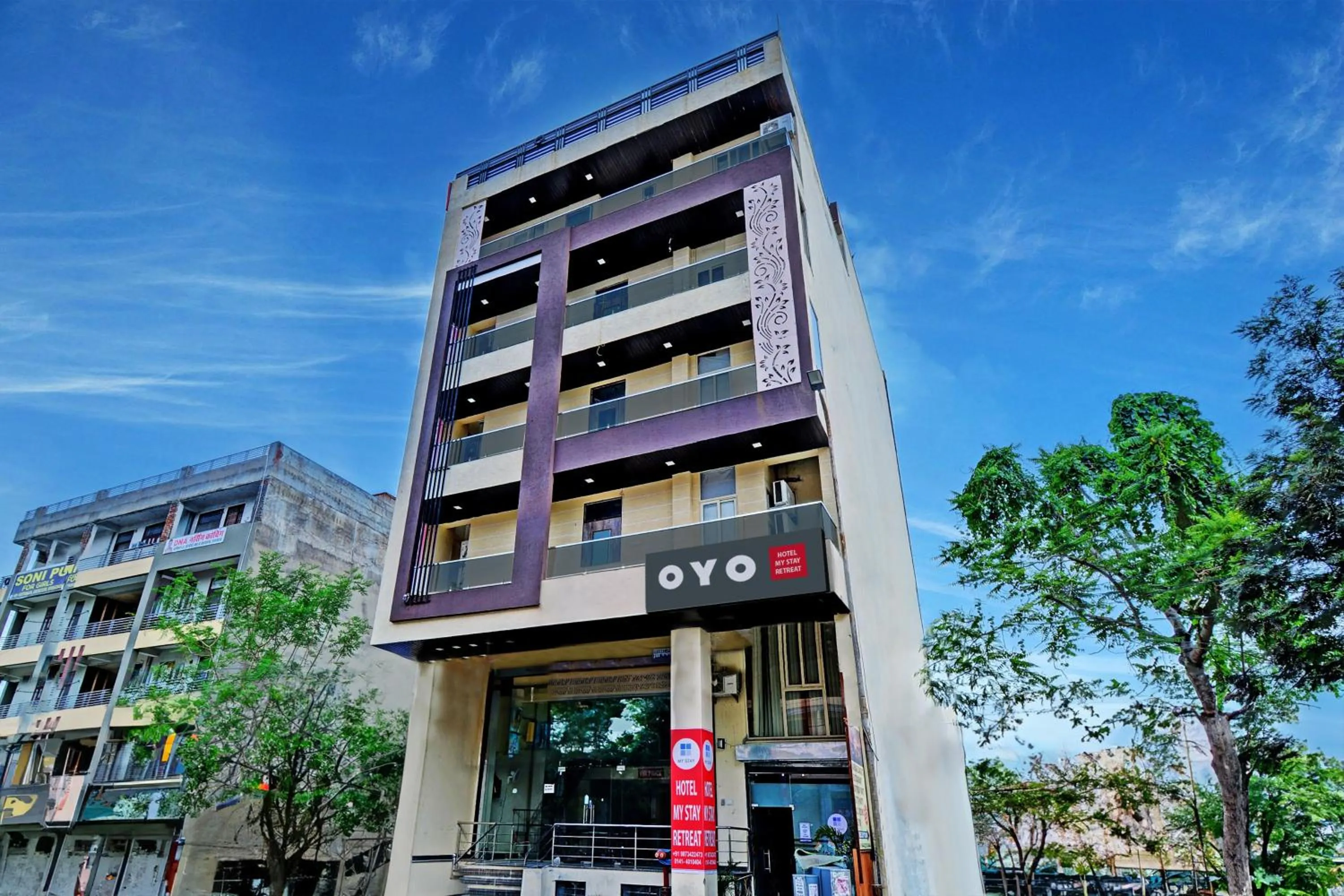 Facade/entrance in OYO Hotel O My Stay Retreat