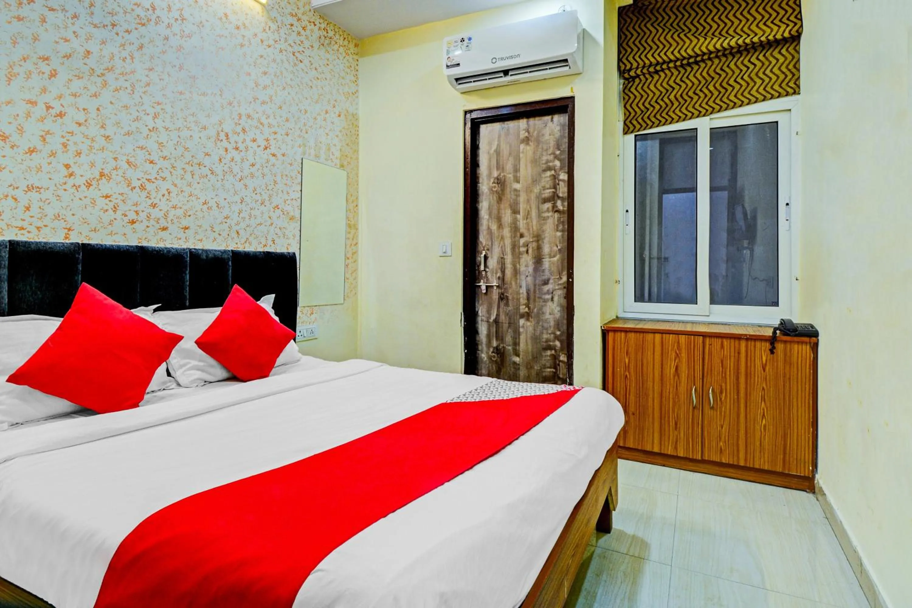 Bathroom, Bed in OYO Hotel O My Stay Retreat