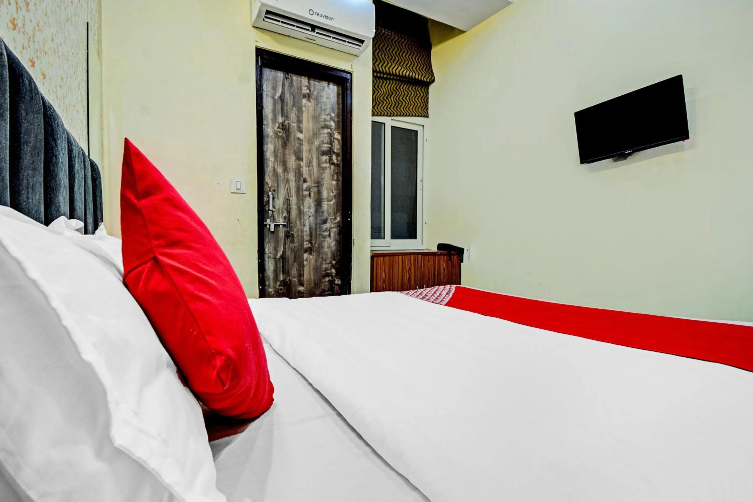 Bedroom, Bed in OYO Hotel O My Stay Retreat