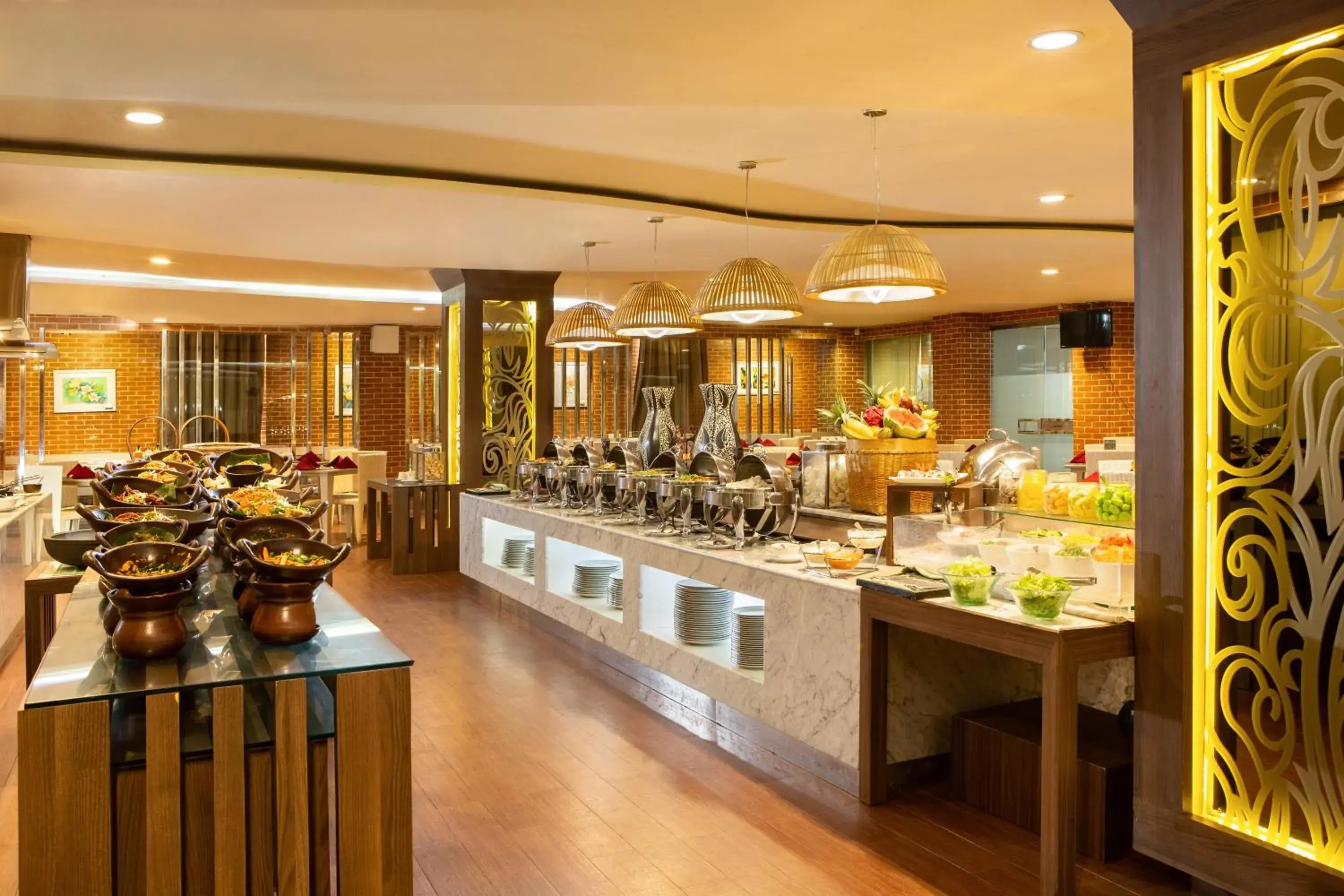 Restaurant/places to eat in Hotel Santika Depok Restaurant/places to eat in Hotel Santika Depok