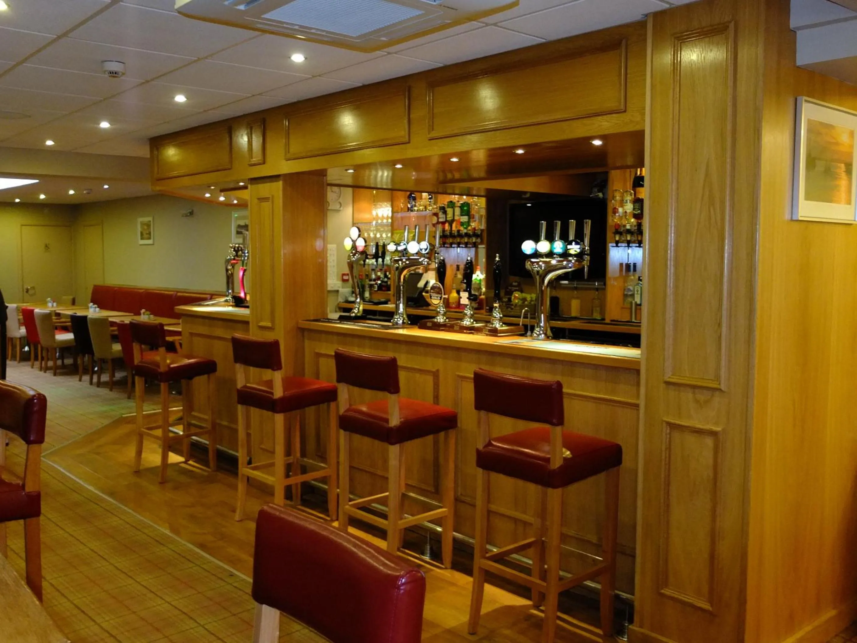 Lounge or bar in The Golden Lion Hotel
