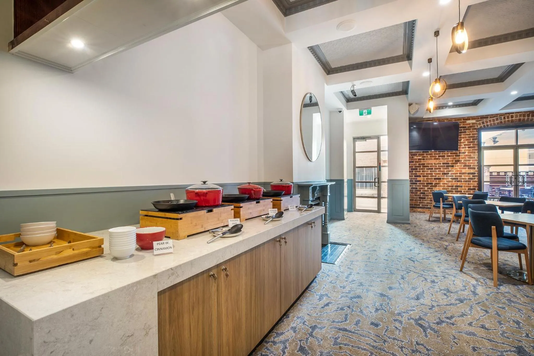 Breakfast in Nightelier Carrum Downs Sands Hotel