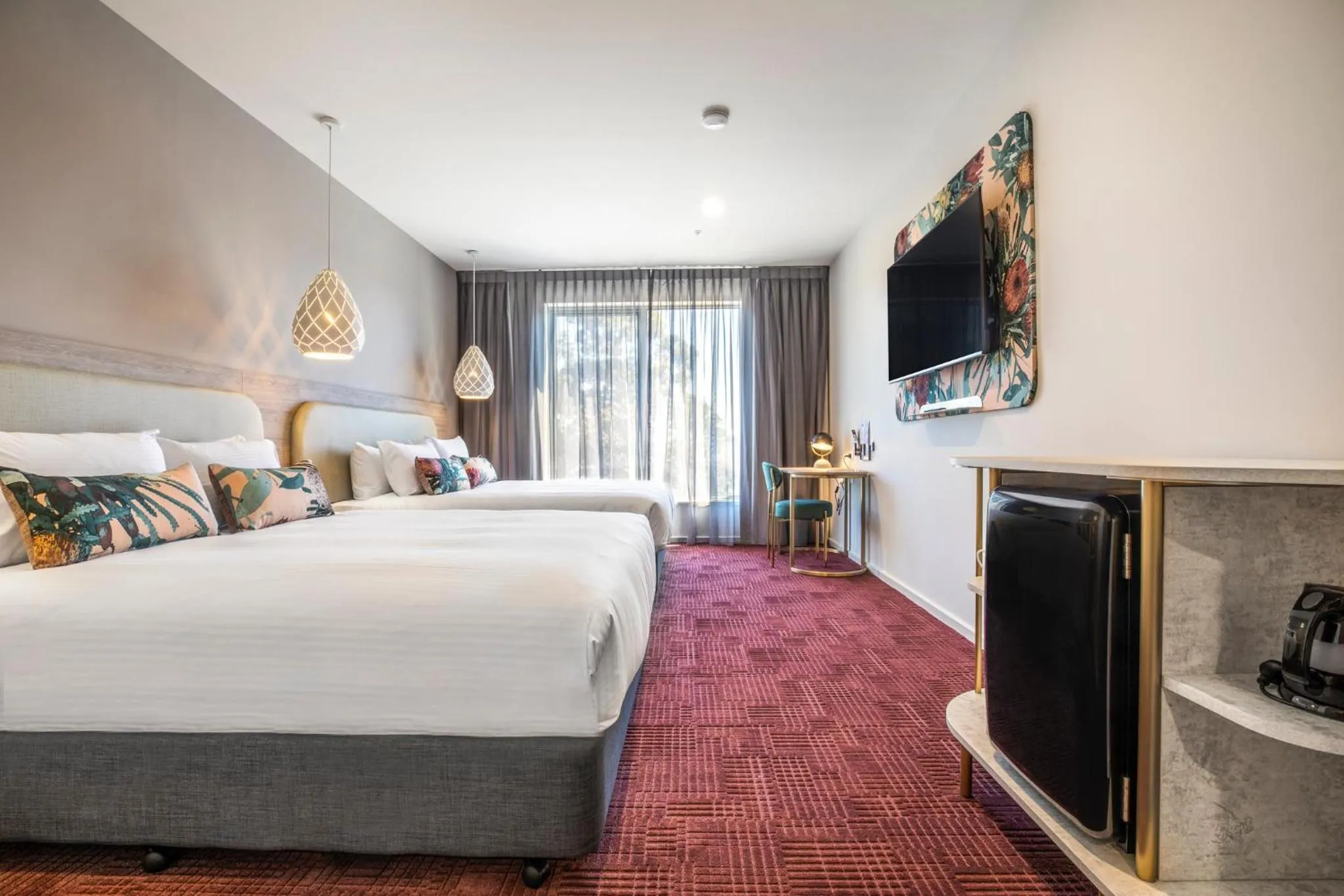 TV and multimedia, Bed in Nightelier Carrum Downs Sands Hotel