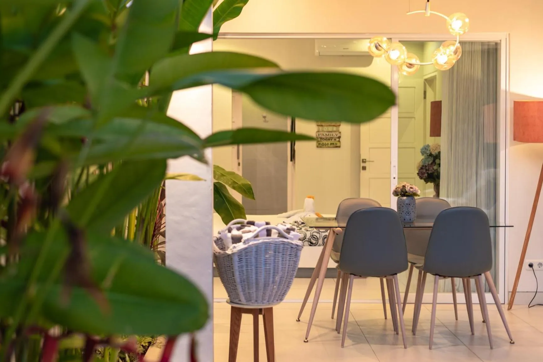 Dining area in Villa Shiva