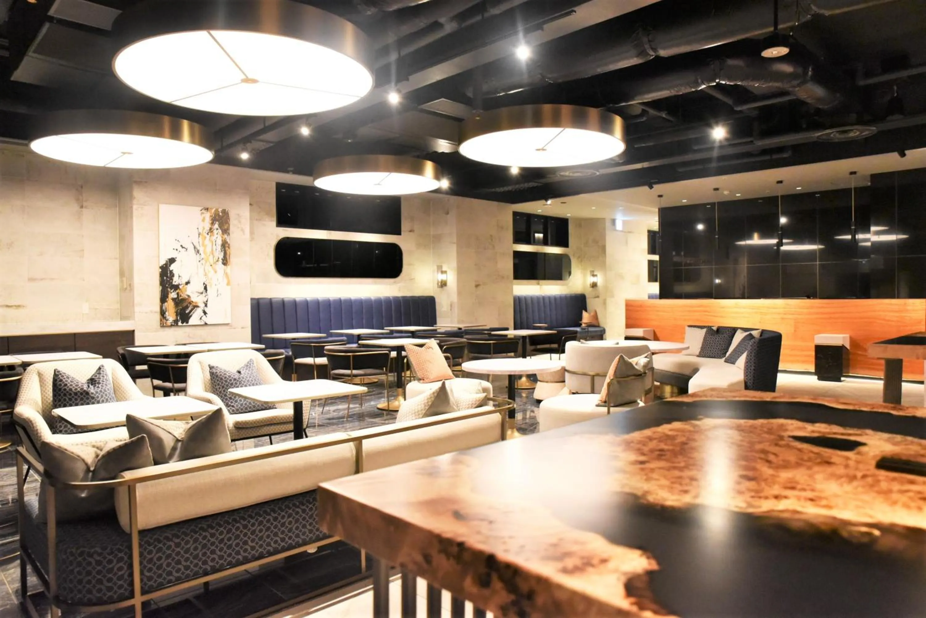 Restaurant/places to eat in Hotel Cordia Osaka Hommachi