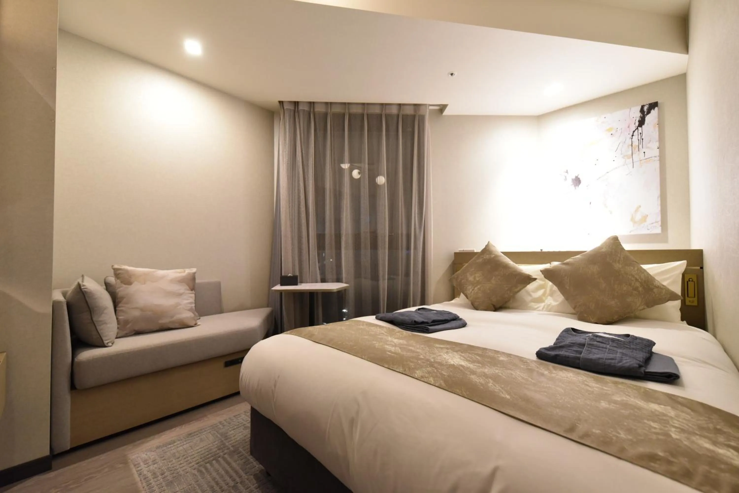 Photo of the whole room, Bed in Hotel Cordia Osaka Hommachi