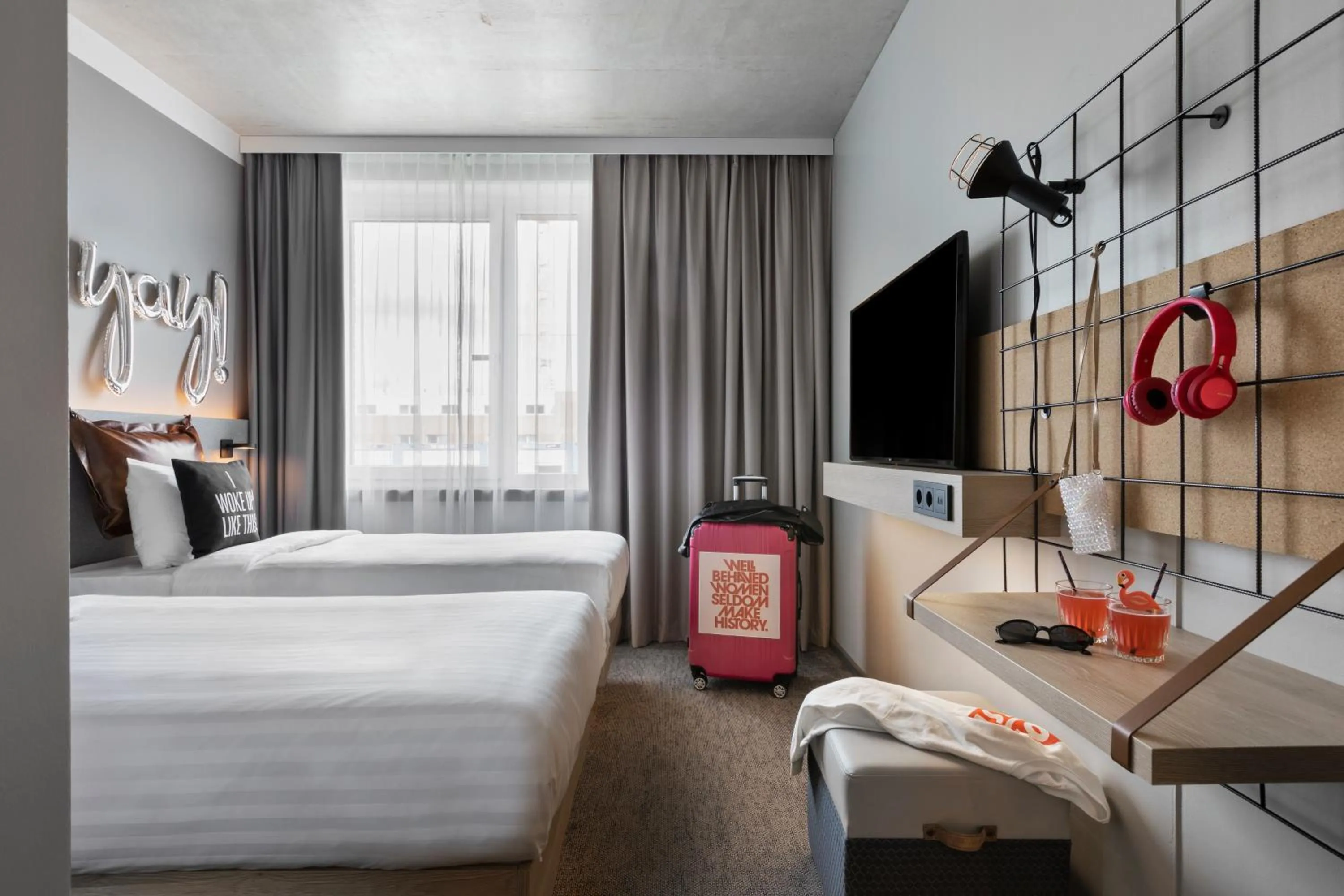 TV and multimedia, Bed in Moxy Bremen