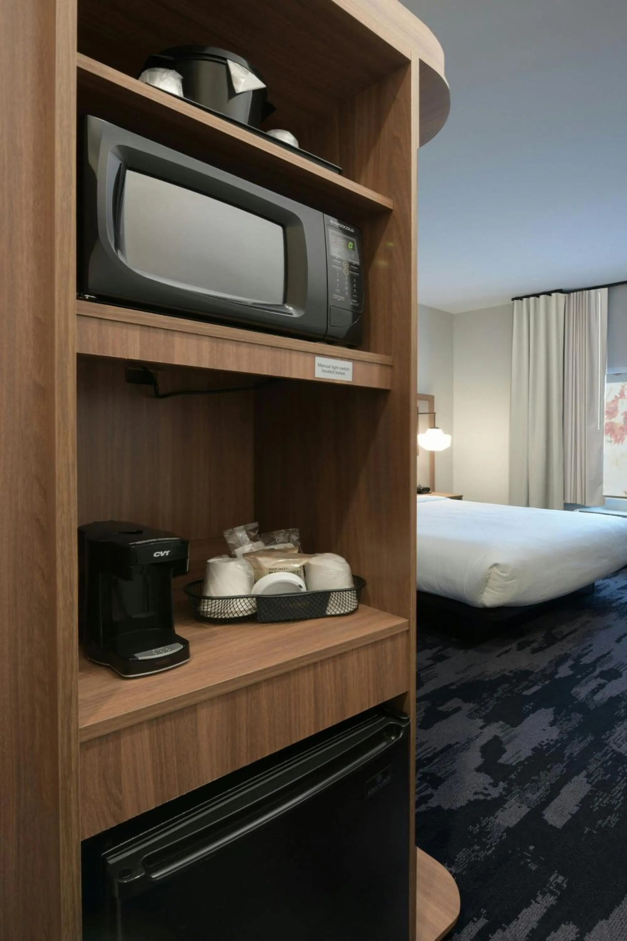 Photo of the whole room, Bed in Fairfield by Marriott Inn & Suites Dallas East