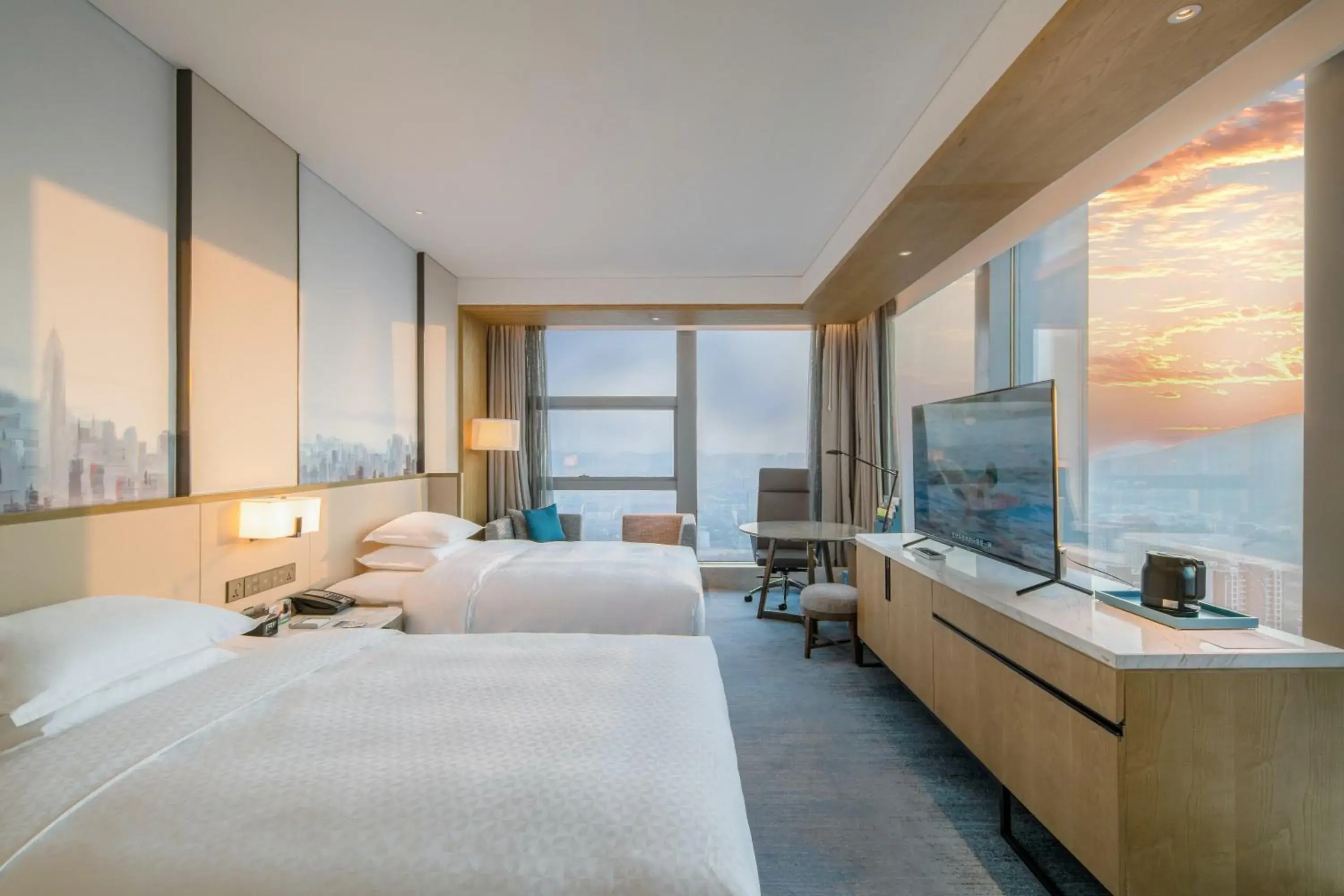 Superior Corner Double Room with Two Double Beds in Four Points by Sheraton Wuhan, Jiangxia Superior Corner Double Room with Two Double Beds in Four Points by Sheraton Wuhan, Jiangxia