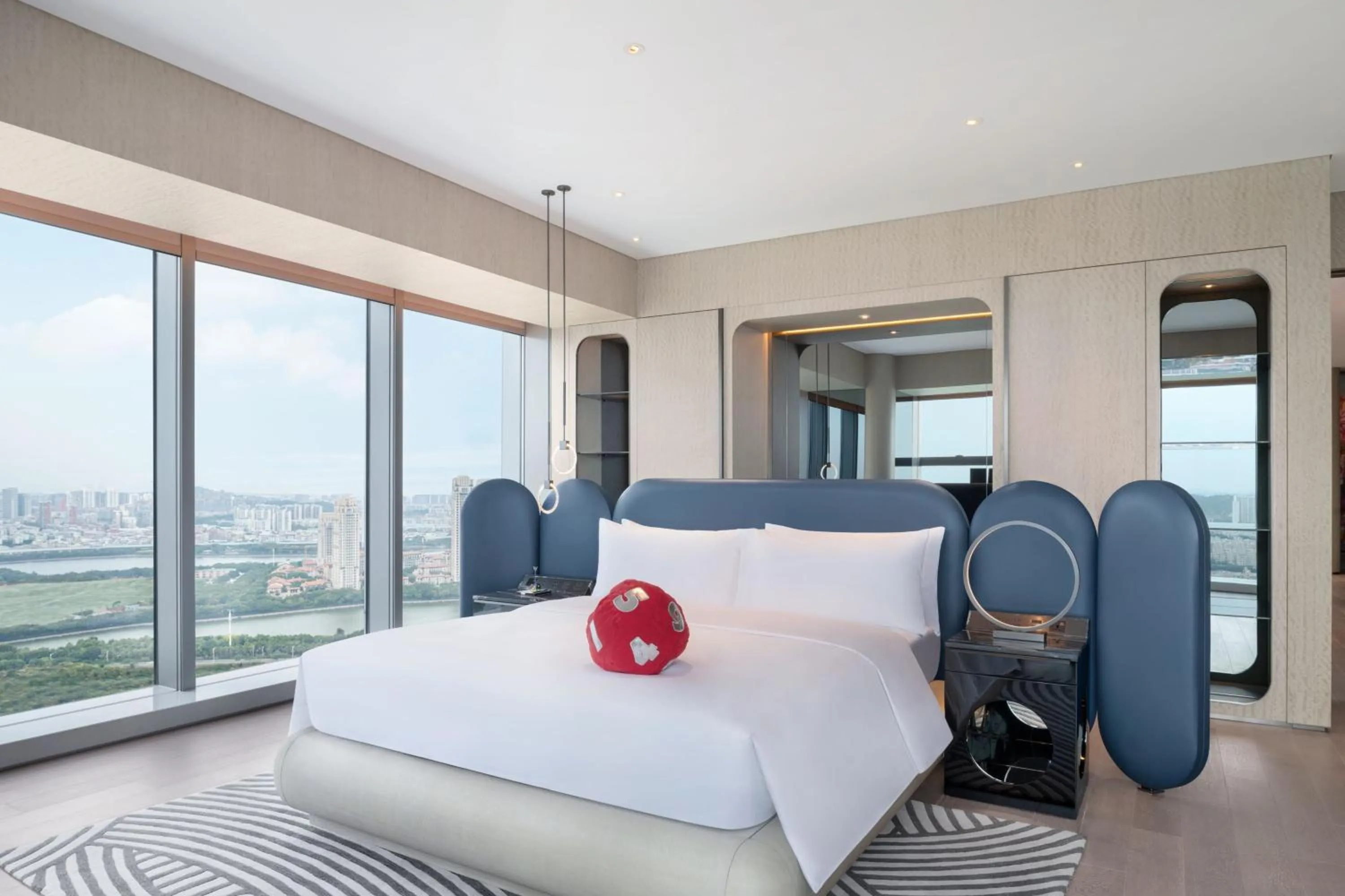 Photo of the whole room, Bed in W-Xiamen