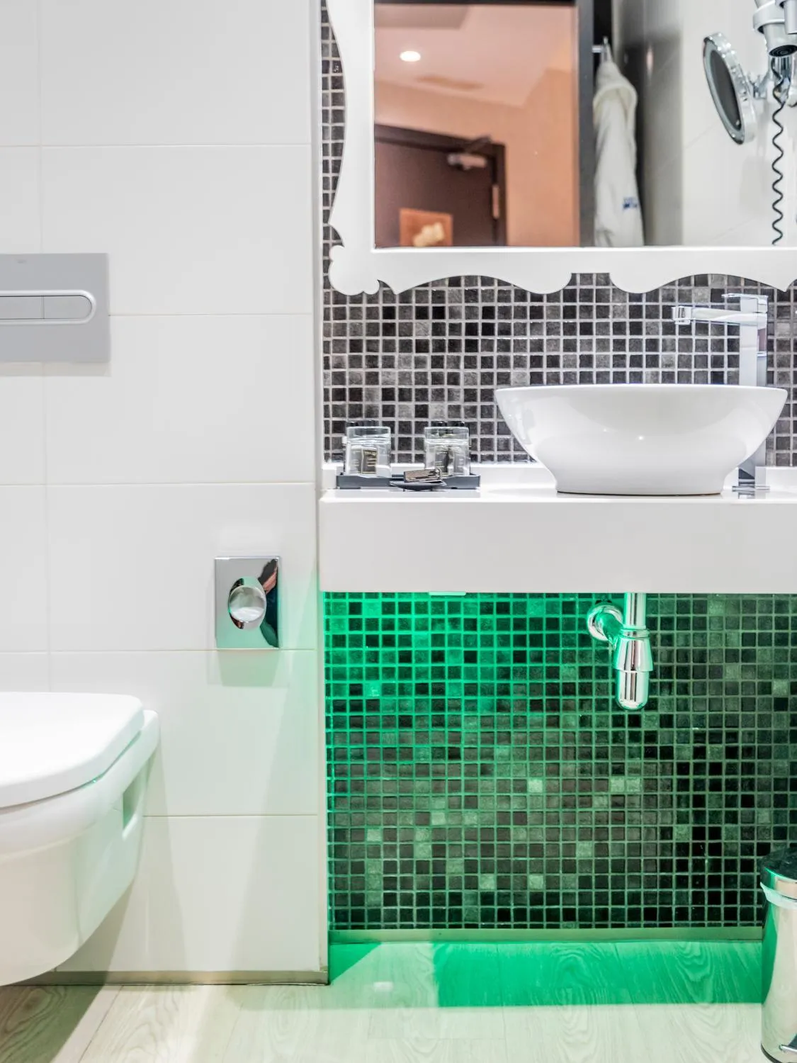 Toilet in Hotel Indigo Madrid - Gran Vía by IHG