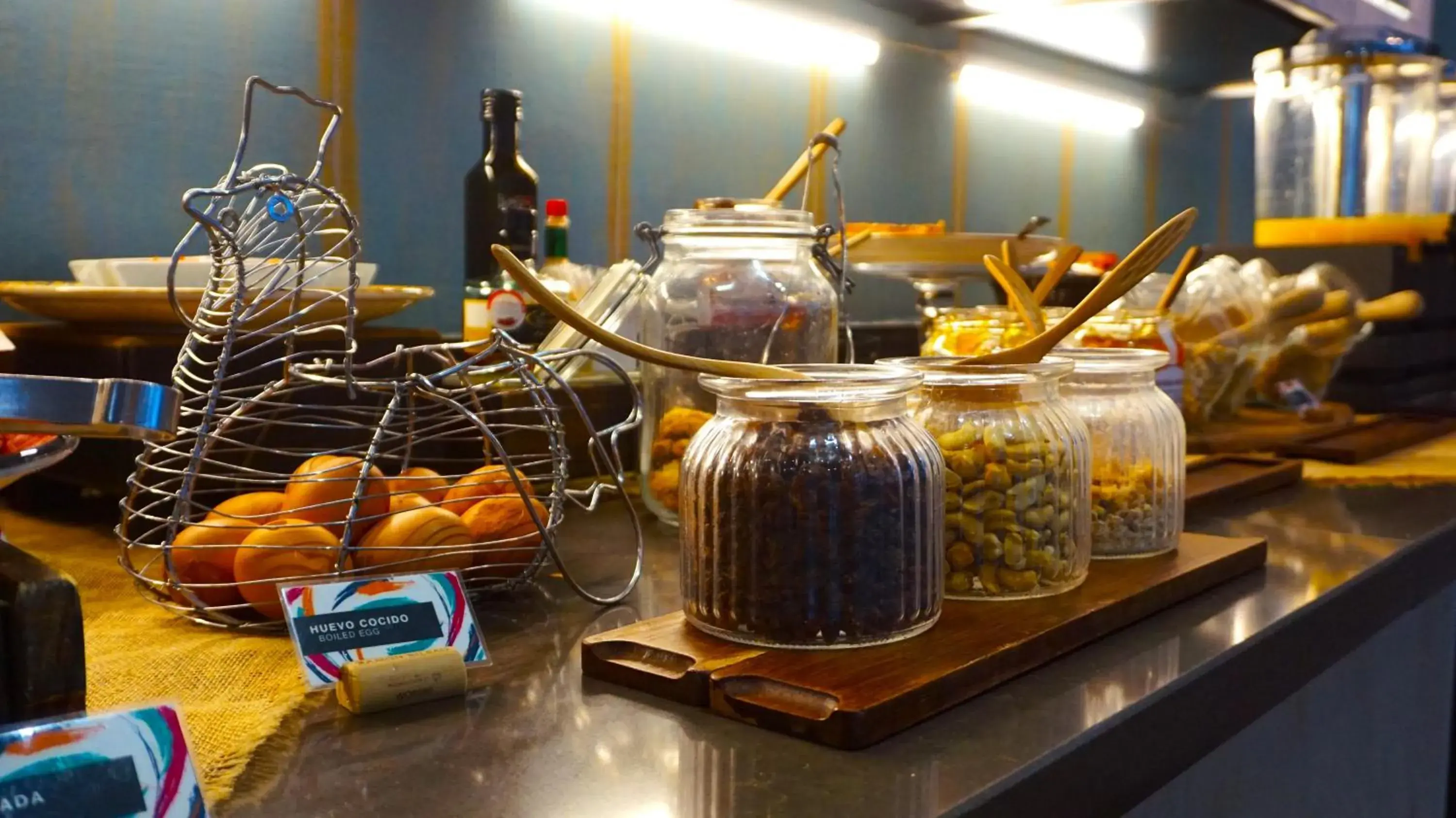 Breakfast in Hotel Indigo Madrid - Gran Vía by IHG Breakfast in Hotel Indigo Madrid - Gran Vía by IHG