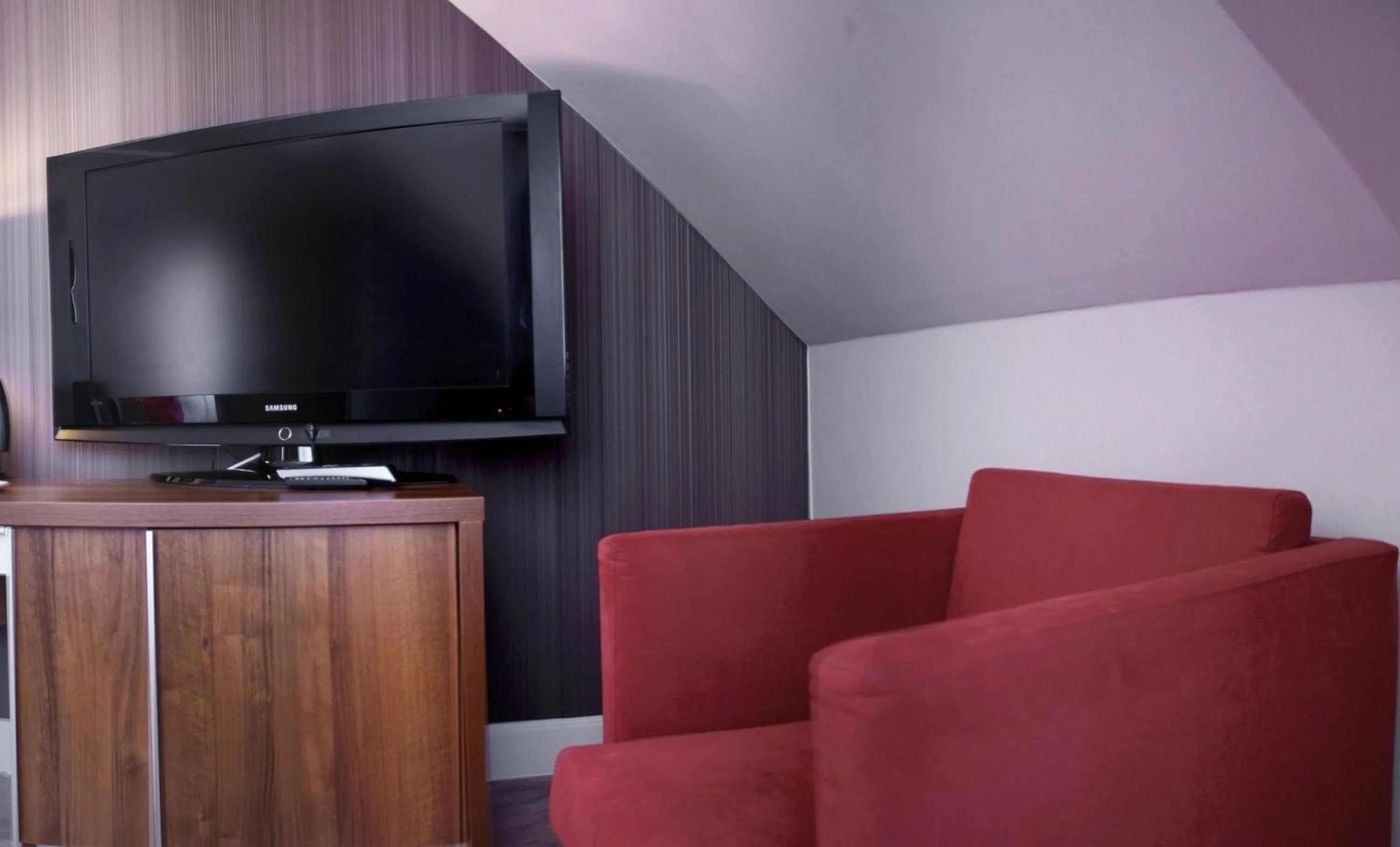 TV and multimedia in Apartamenty Mesa Grill Restaurant Cafe