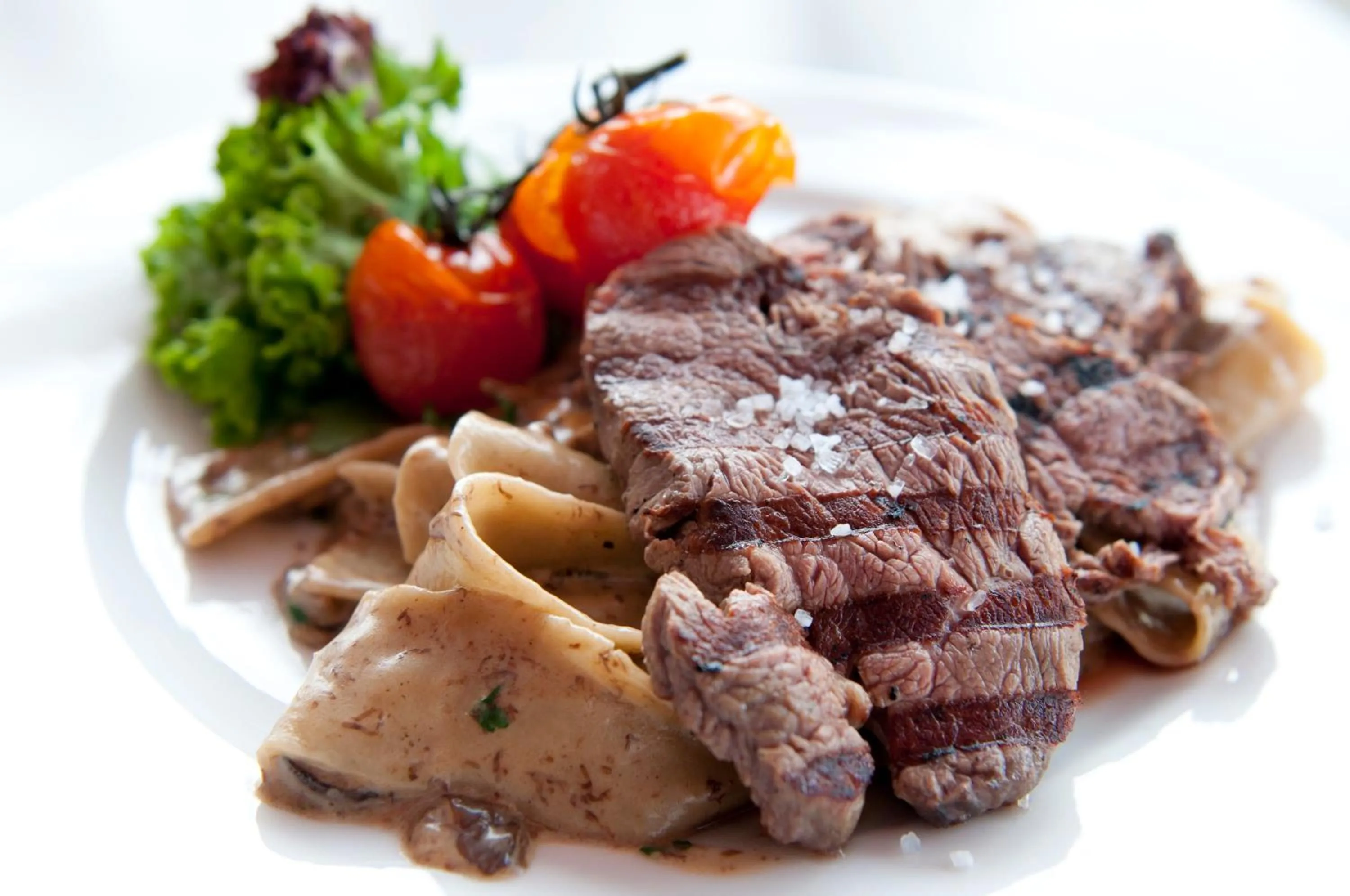 Food and drinks in Apartamenty Mesa Grill Restaurant Cafe