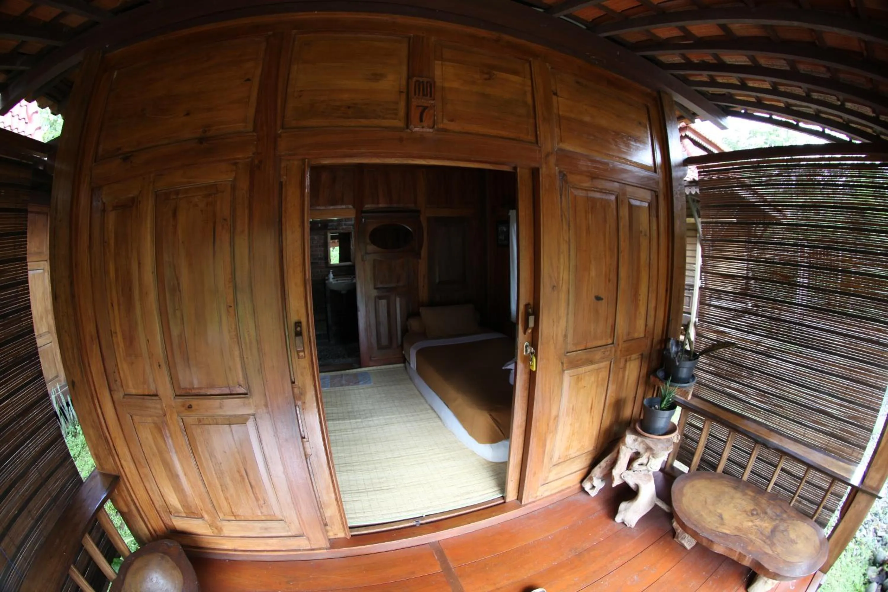 Bed in Omah Garengpoeng Guest House